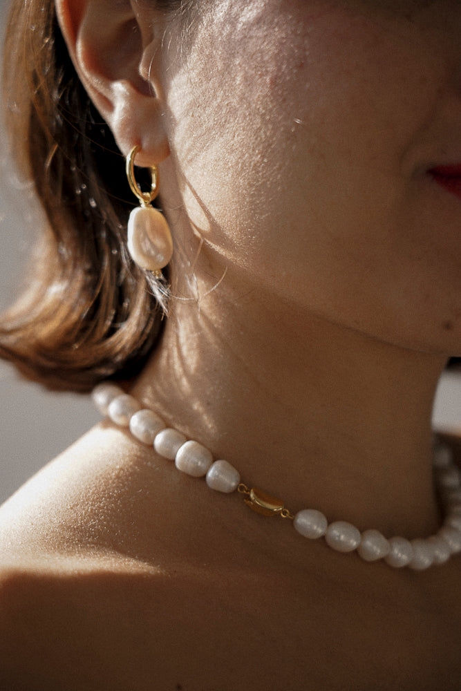 Baroque pearl earrings