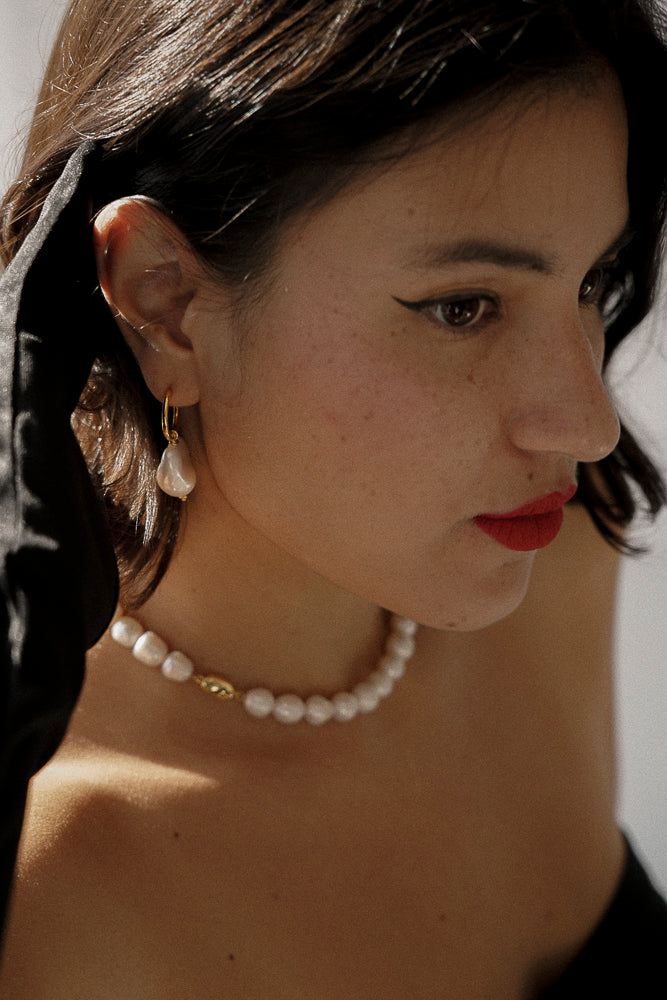 Baroque pearl earrings