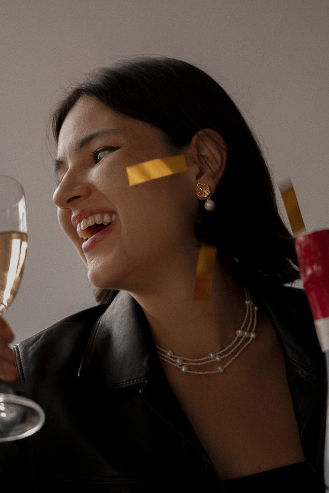 Bruna - Brincos de pérolas naturais da moda