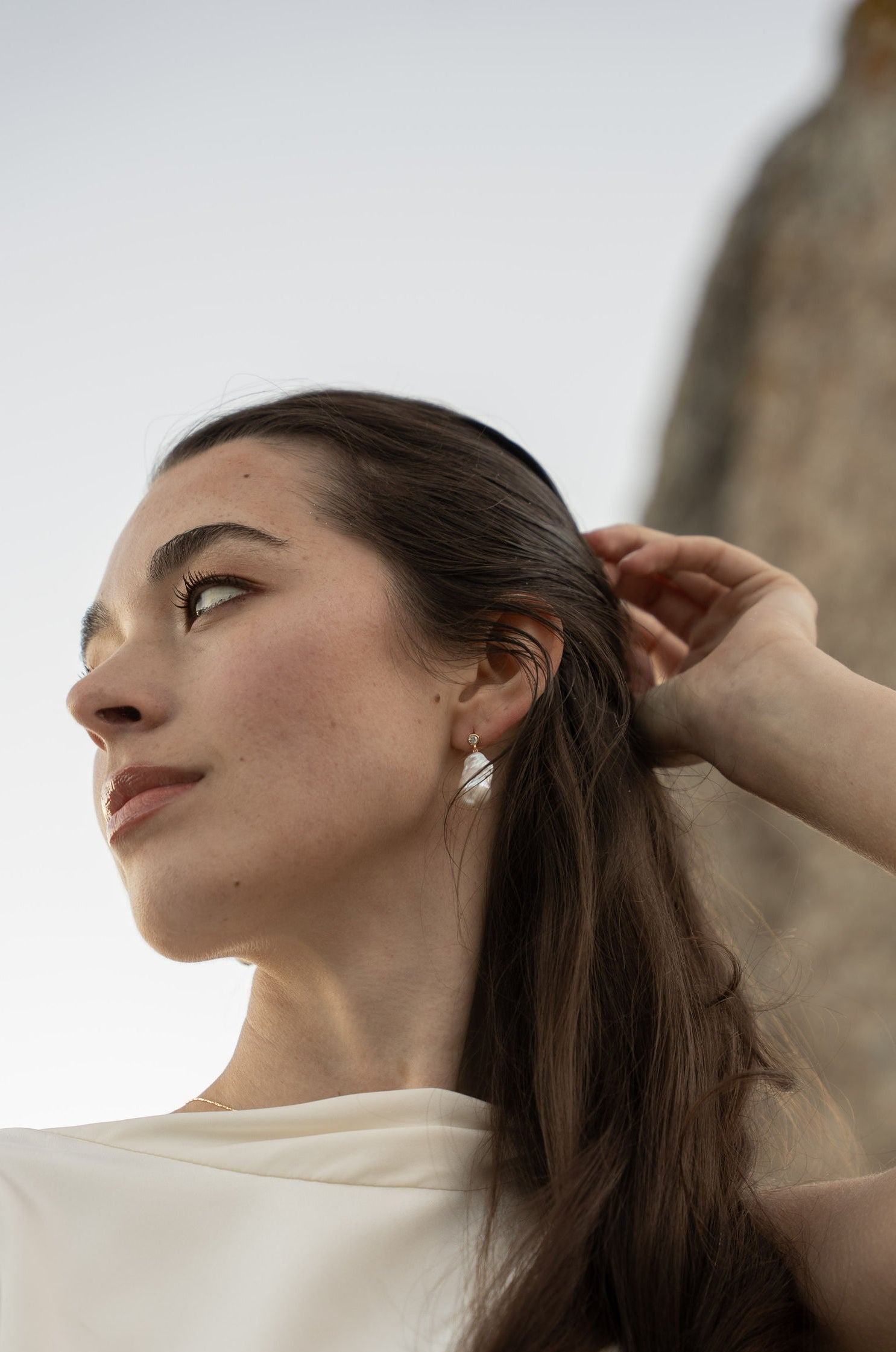 boucles d'oreilles perle blanche et effet diamant