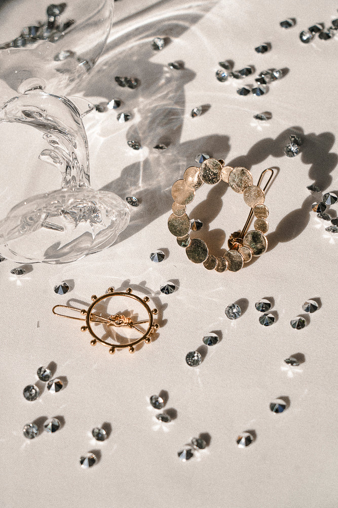 Atoms - Round hair clip with discs