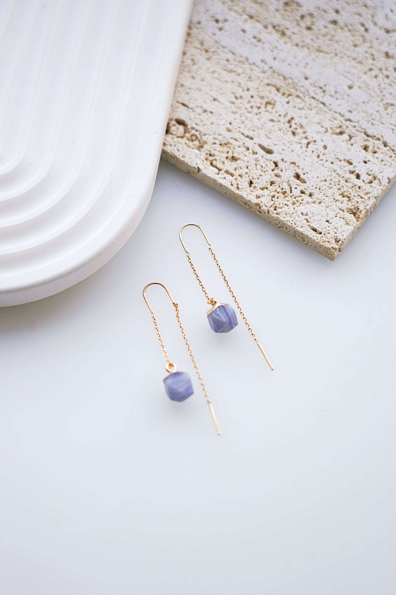 Boucles d'oreilles pendantes pierre naturelle - Boucles d'oreilles longues - Atelier Lilac