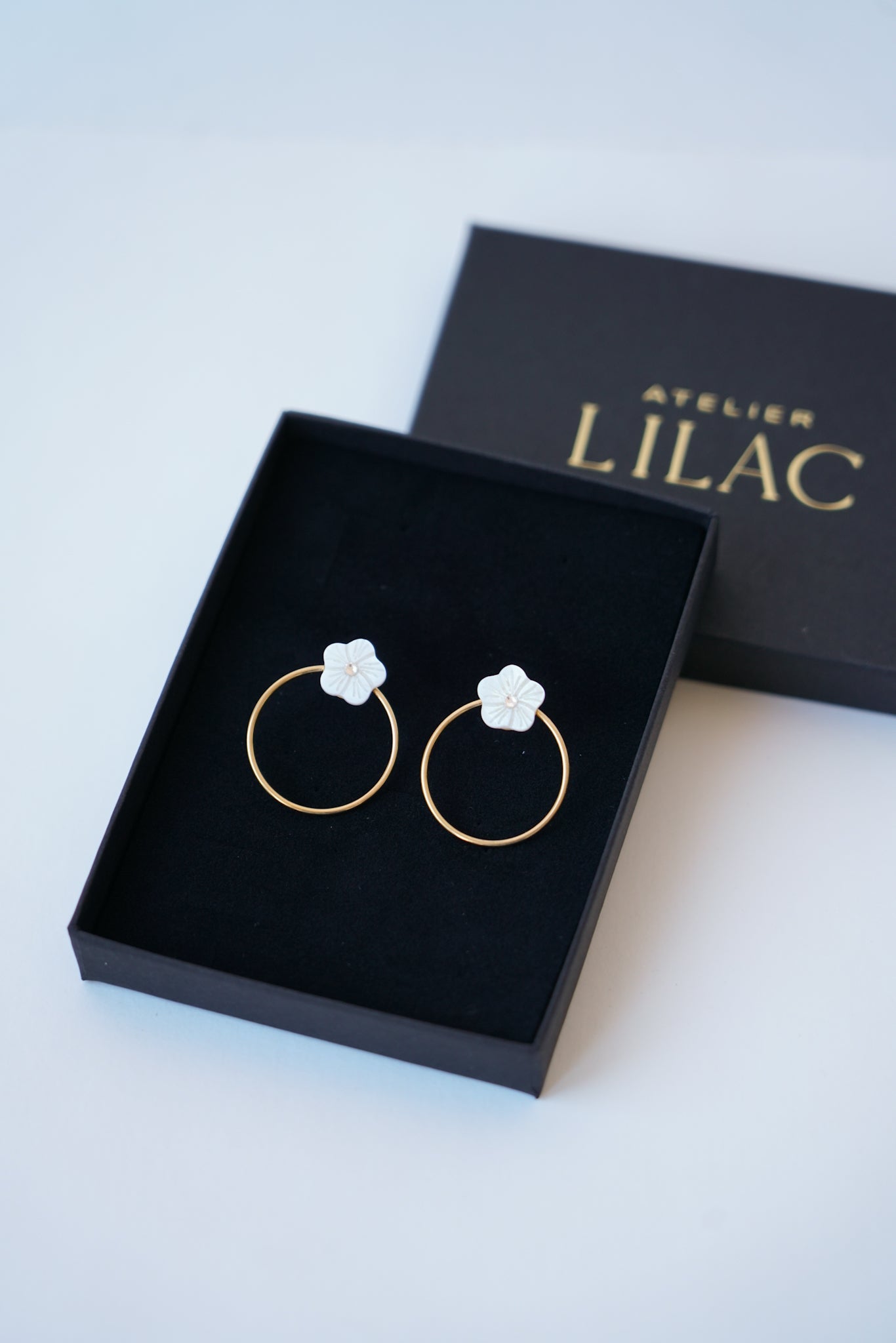Clarissa - Boucles d'oreilles bohèmes et florales - Boucles d'oreilles courtes - Atelier Lilac
