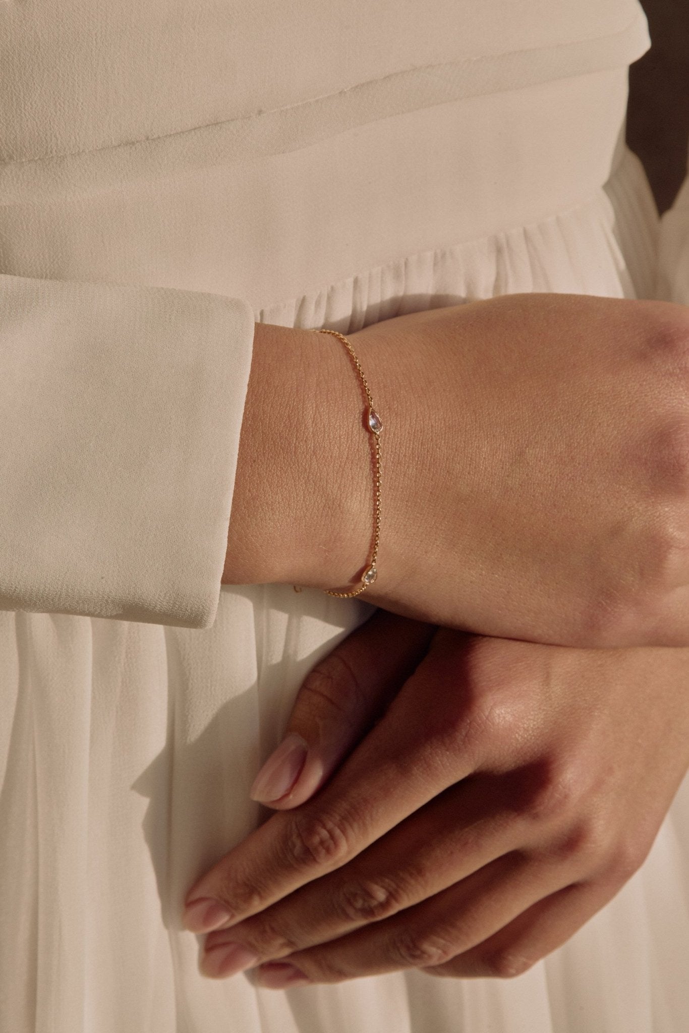 Hirondelle - Bracelet de chaînes et gouttes cristal - Bracelet - Atelier Lilac