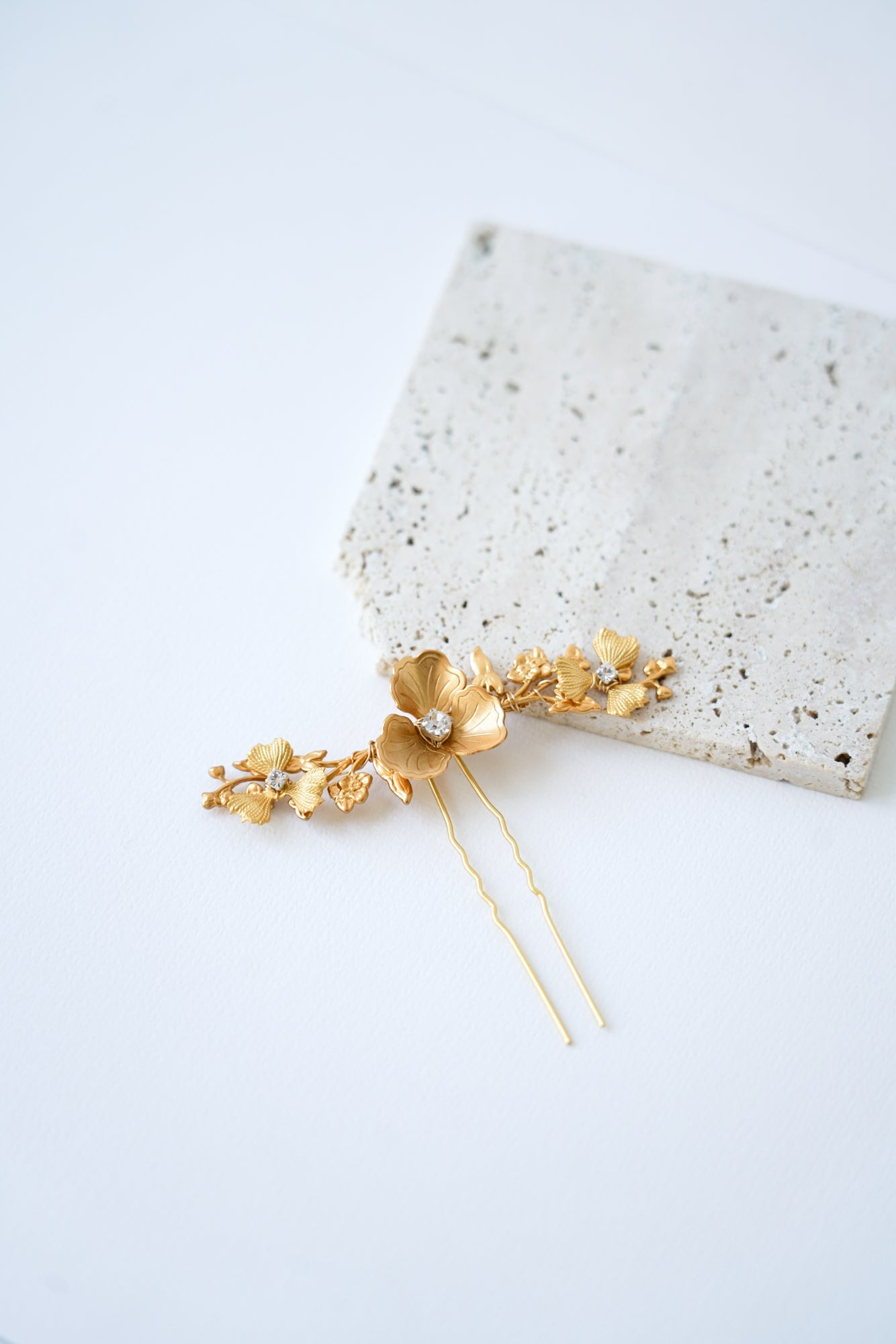 Hortensia - accessoire cheveux floral vintage - Pic - Atelier Lilac