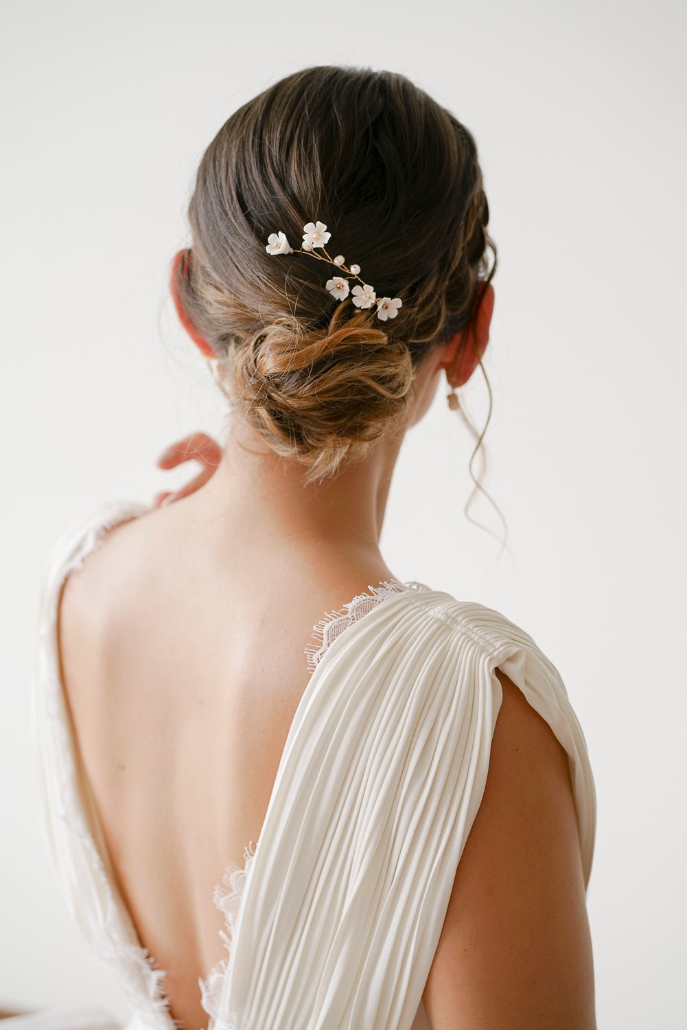 Livia - Pic à cheveux mariage fleurs en porcelaine - Pic double - Atelier Lilac