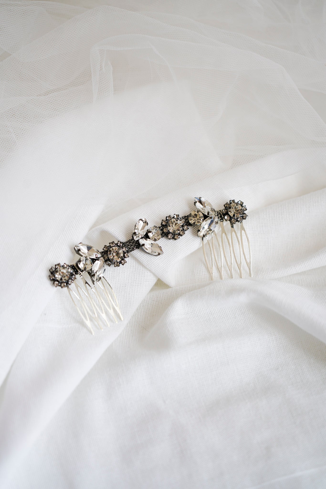 Loyale - Accessoire coiffure mariage cristaux - Vigne - Atelier Lilac