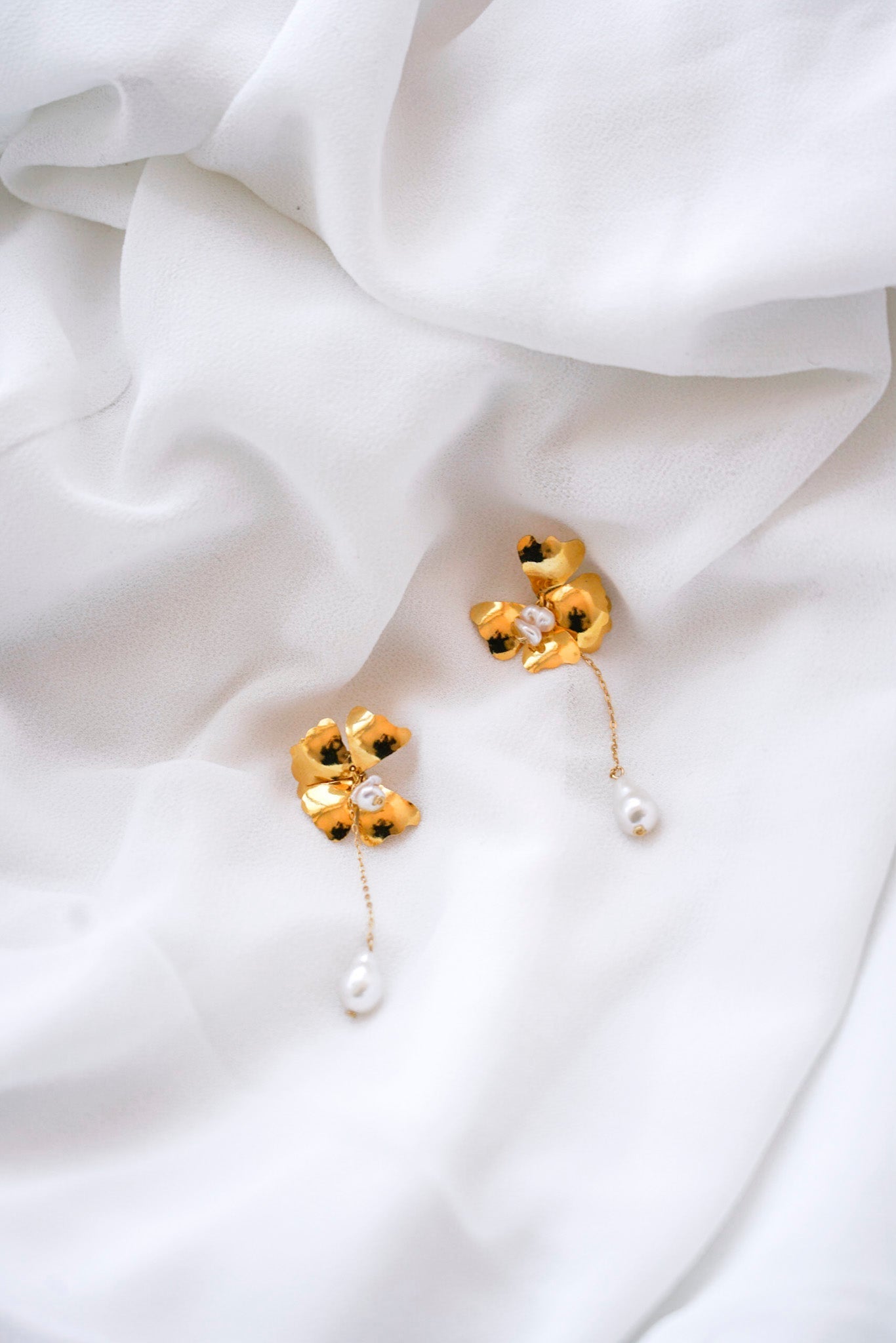 Muscat - Boucles d'oreilles florales modernes - Boucles d'oreilles longues - Atelier Lilac
