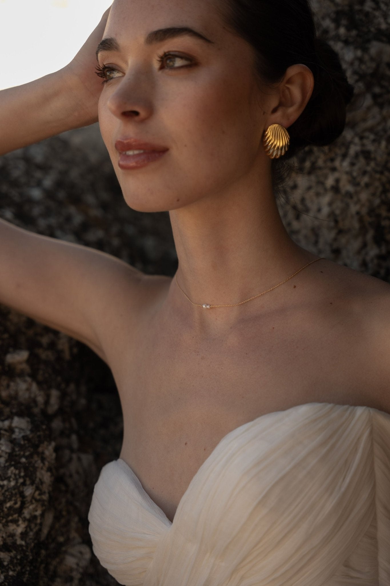 Nala – Collier de dos mariage délicat et fin en perles naturelles - Collier de dos - Atelier Lilac