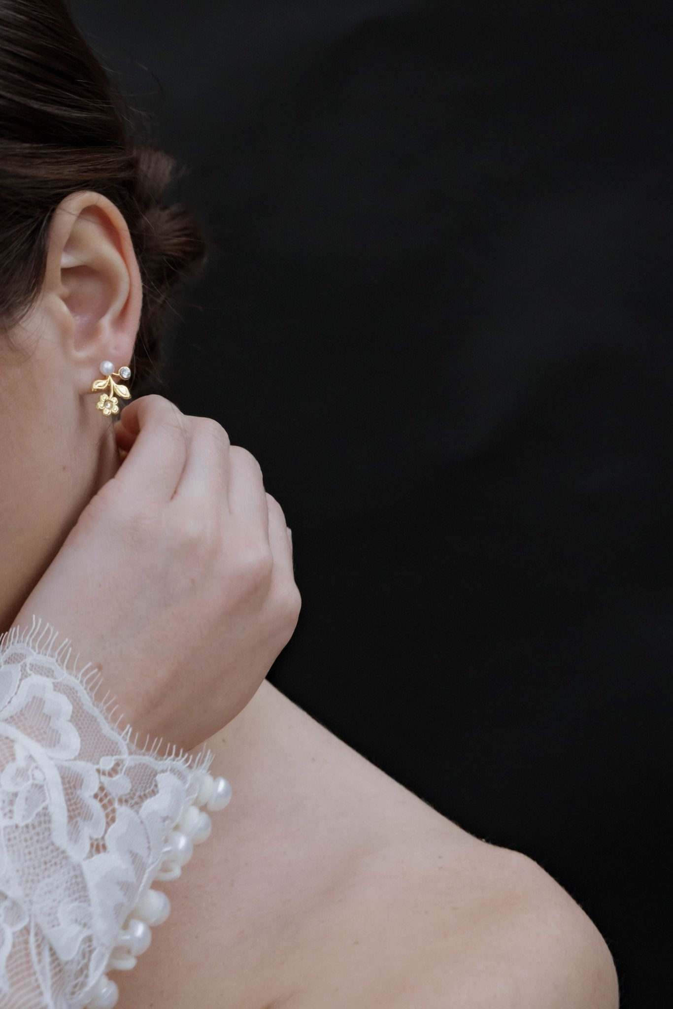 Petite Donatella - Boucles d'oreilles courtes florales de mariage - Boucles d'oreilles courtes - Atelier Lilac