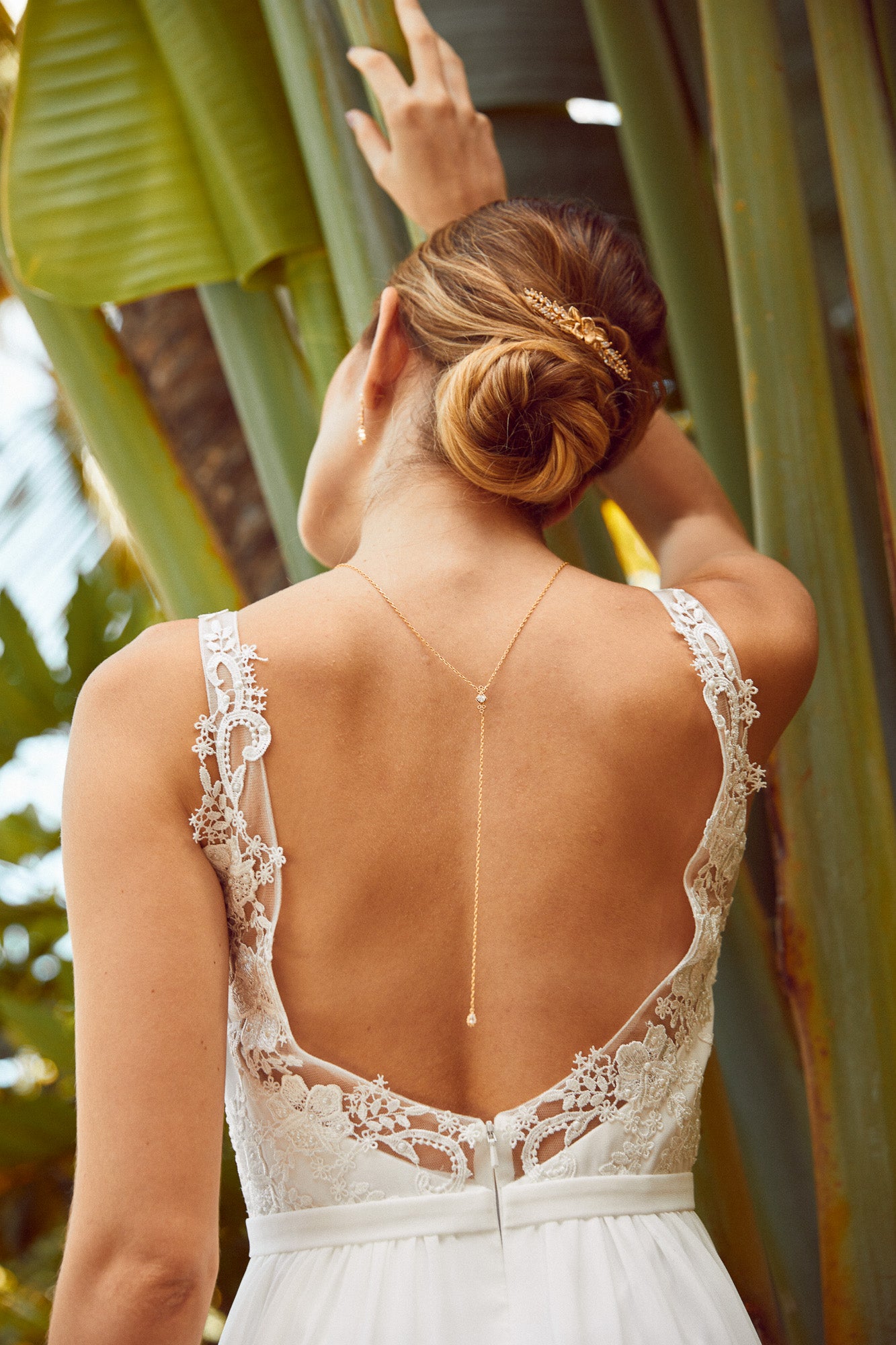 Collier de dos pour robe de mariee boheme et romantique