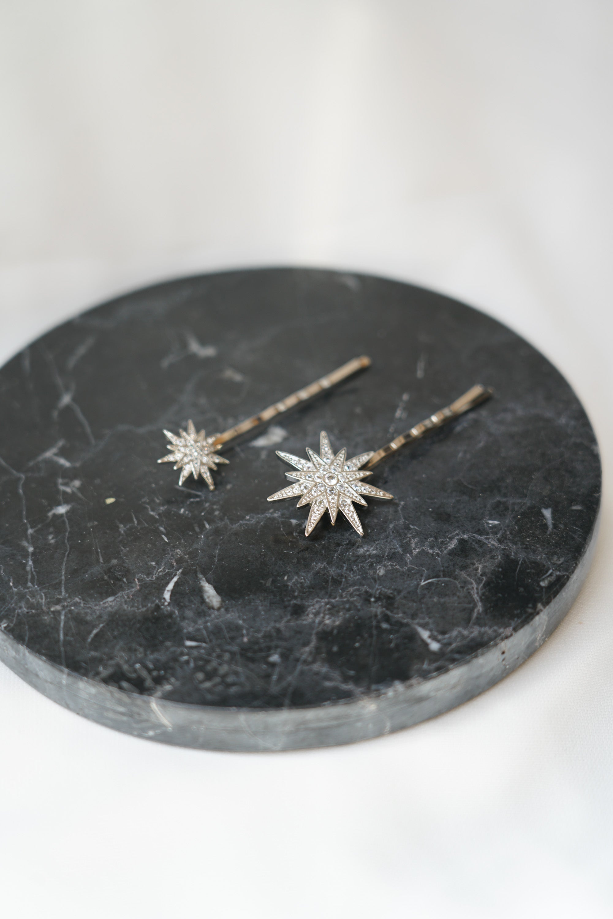 Pics étoile avec des cristaux parfait pour mariee