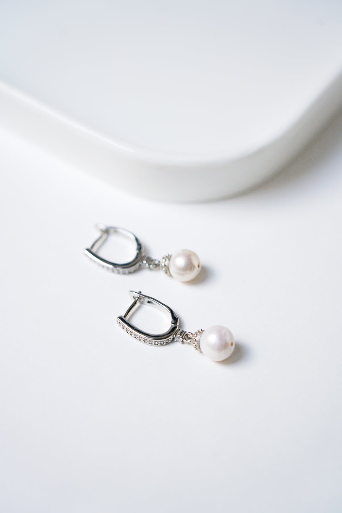 Boucles d'oreeiles de mariee avec perles naturelles de culture