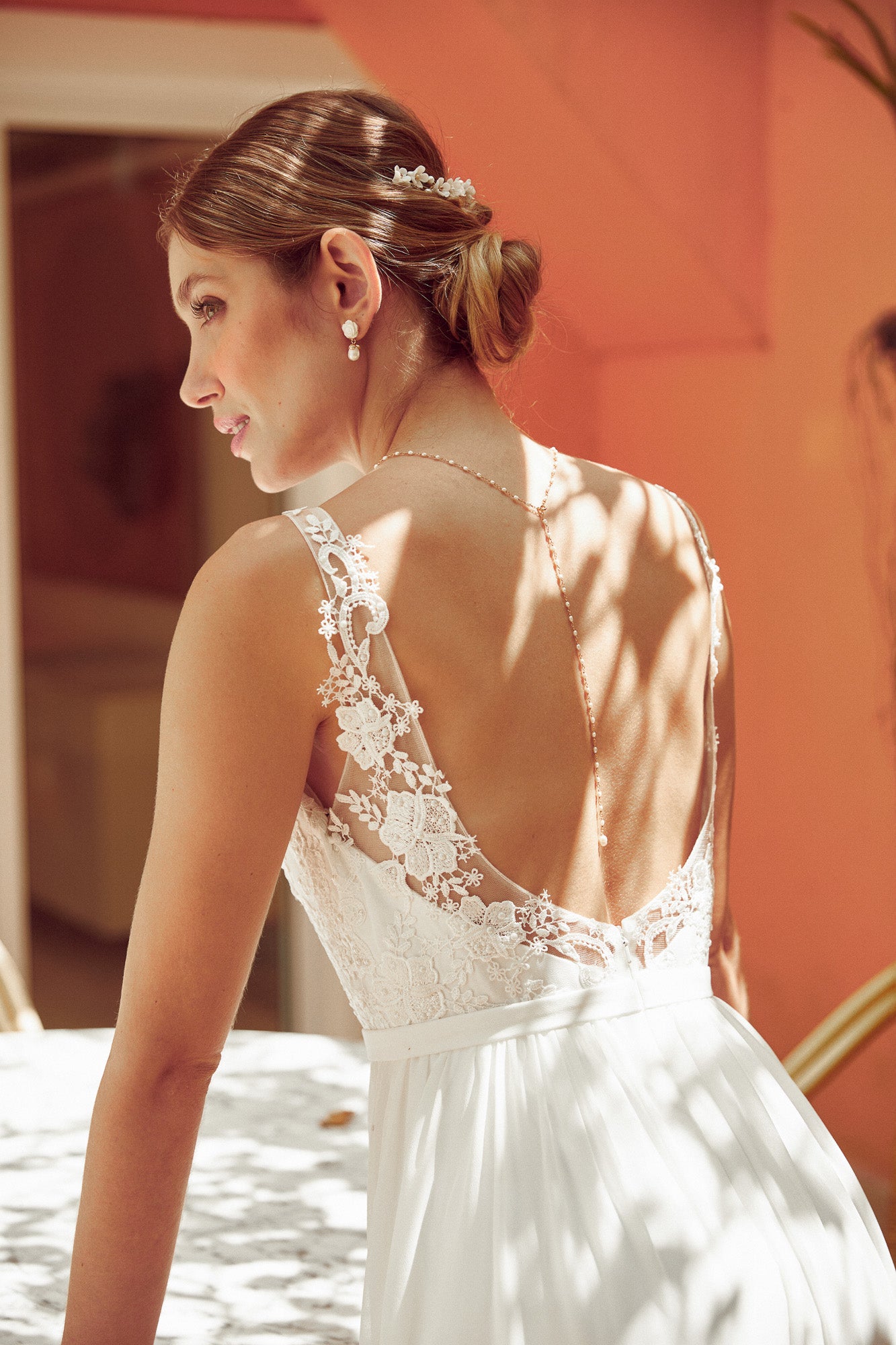 Bijou de dos pour decolleté de robe de mariee boheme