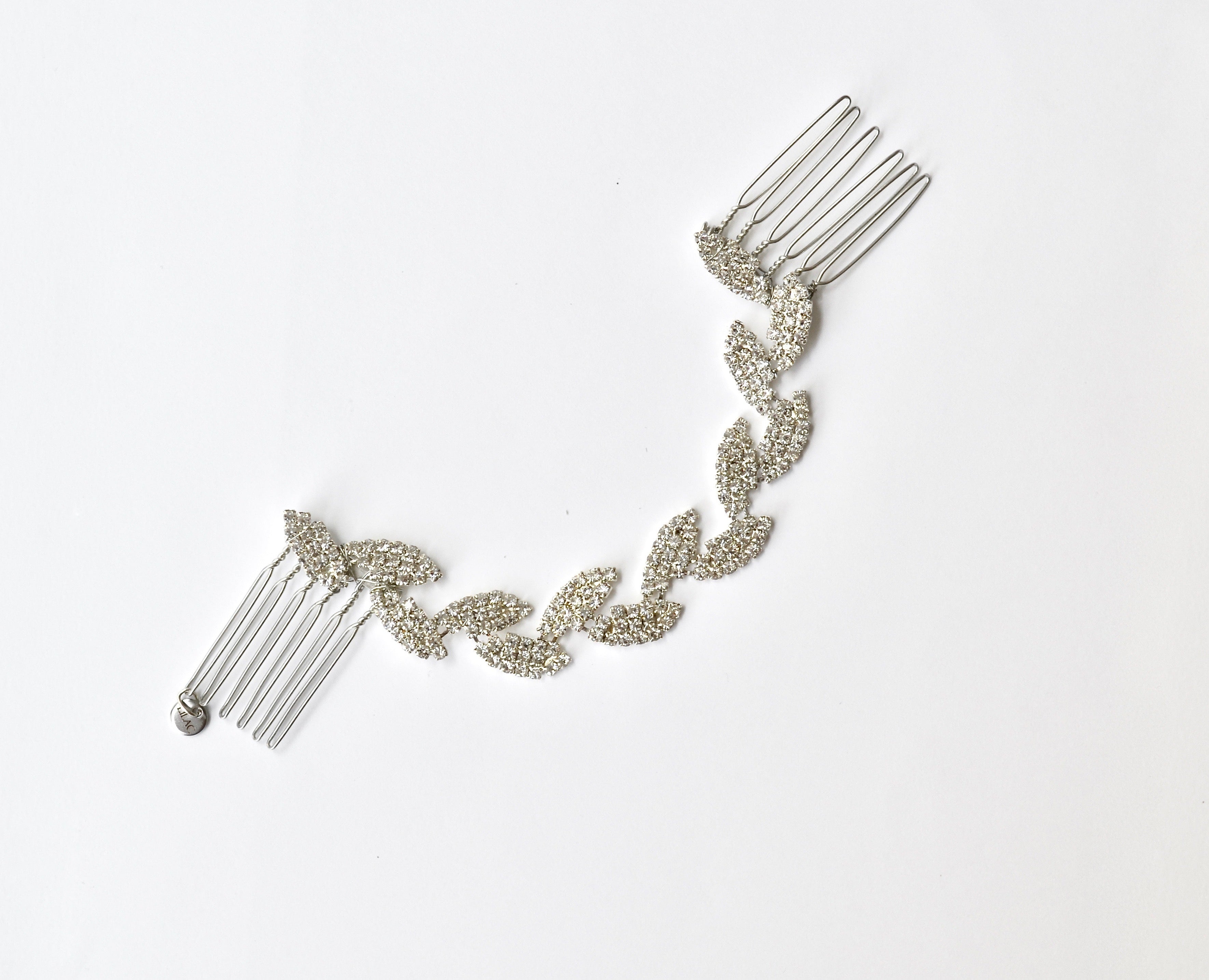 Vigne à cheveux de mariage en feuilles argentées et cristaux