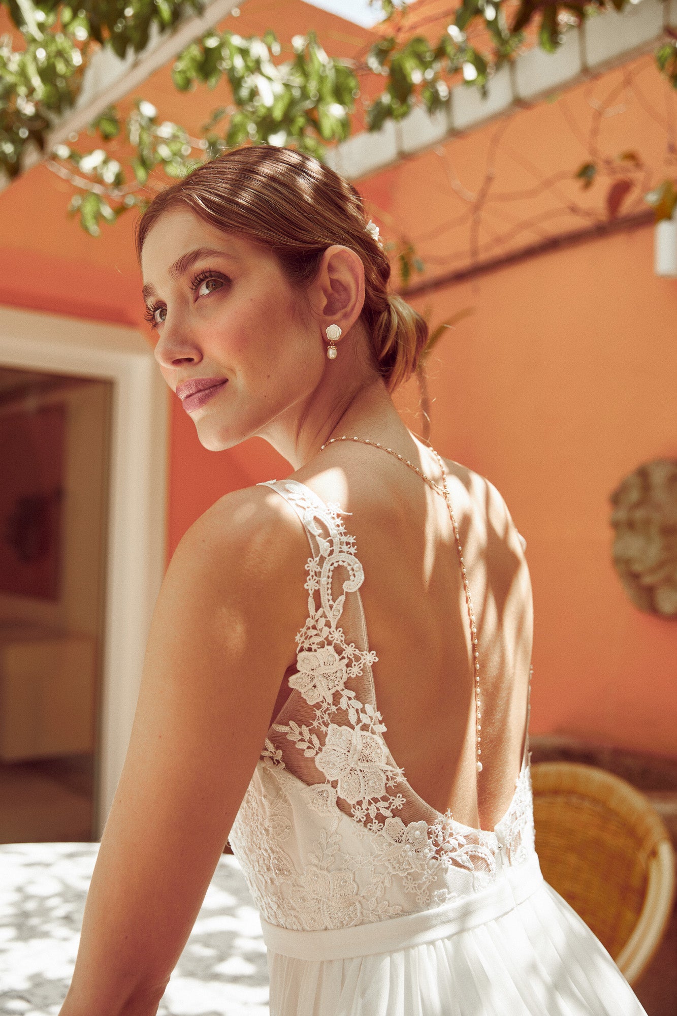 Bijou de dos et boucles d'oreilles mariage boheme