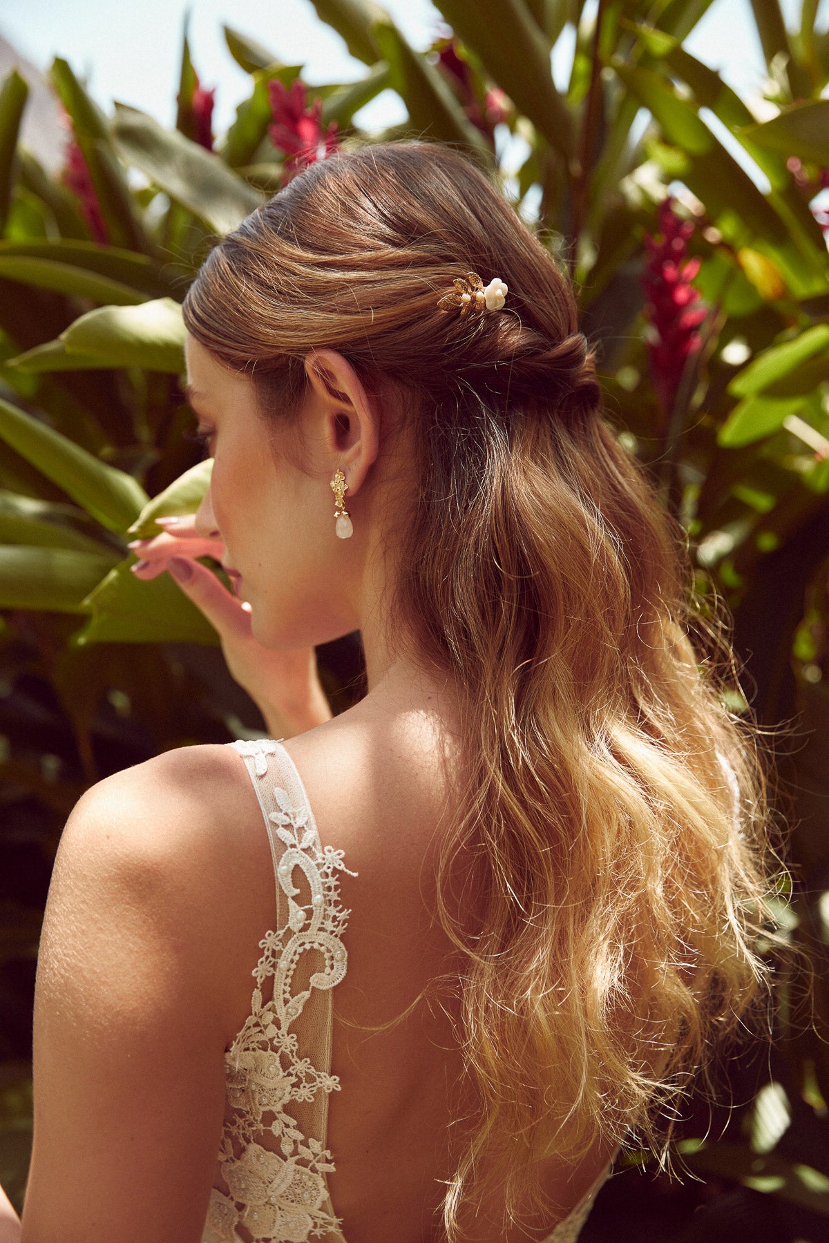 Boucles d'oreilles bohemes et romantiques avec quatz rose .jpg