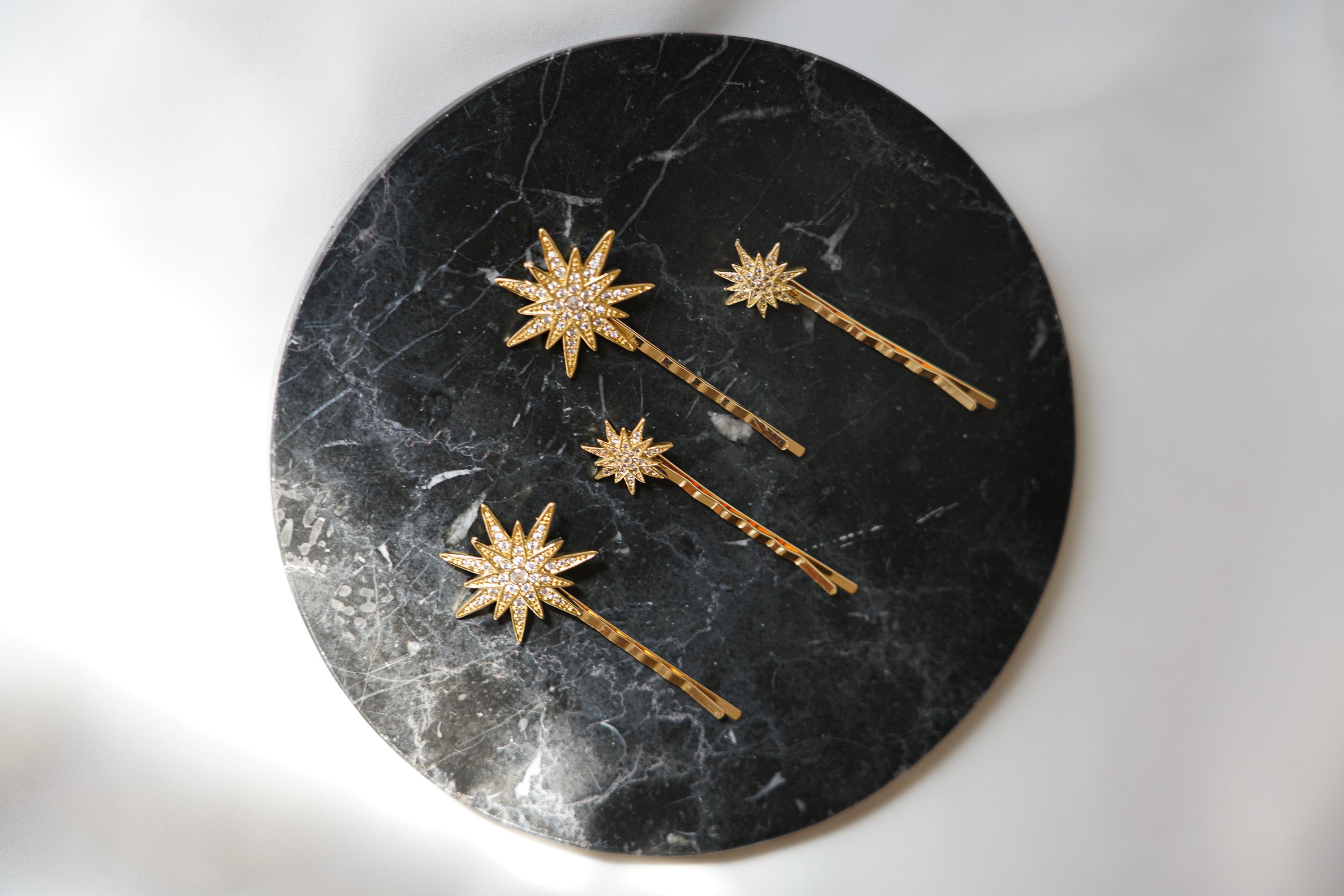 Pince à chignon étoile avec cristaux