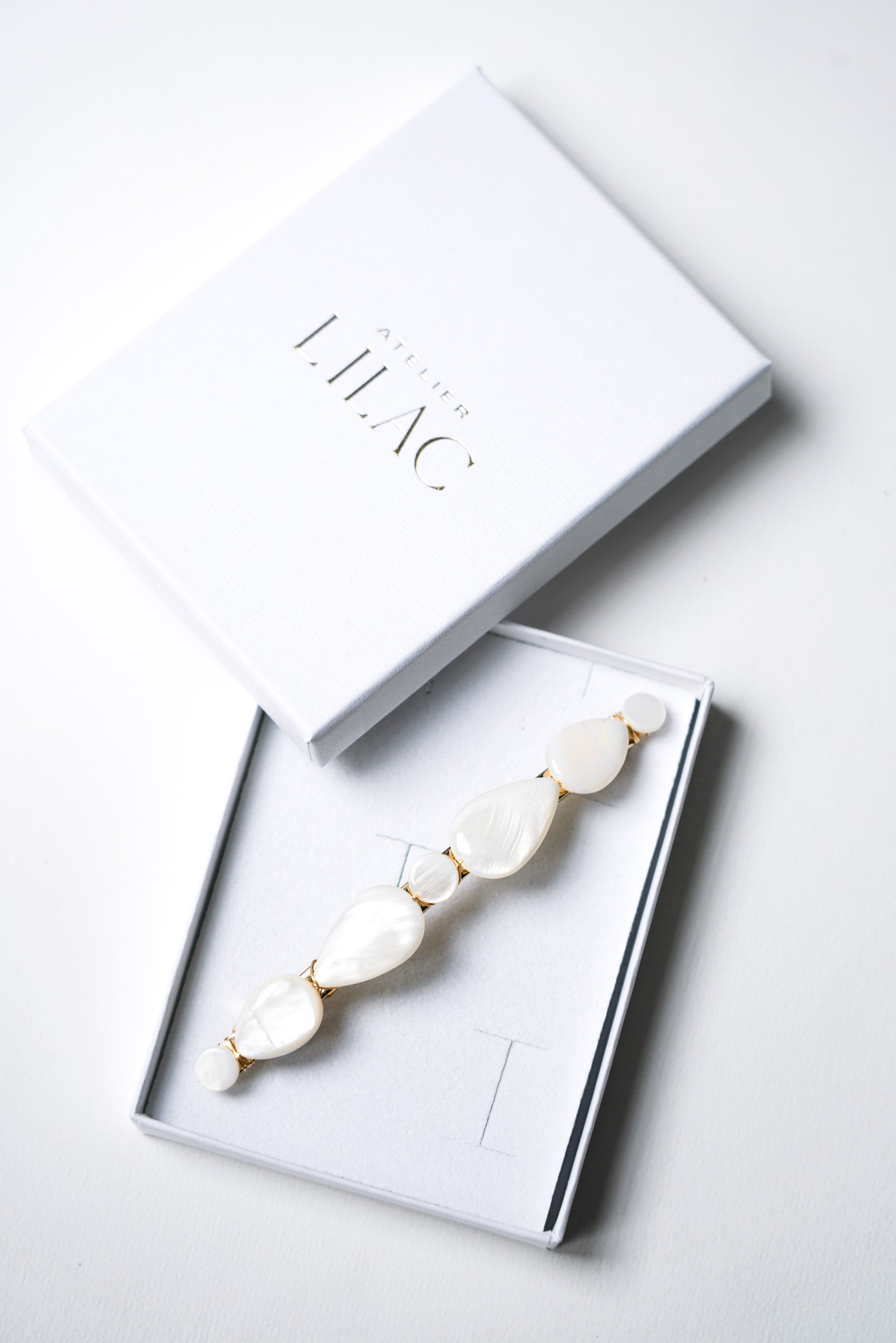 Cadeau de mariée mariage civil dans sa boîte de rangement blanche