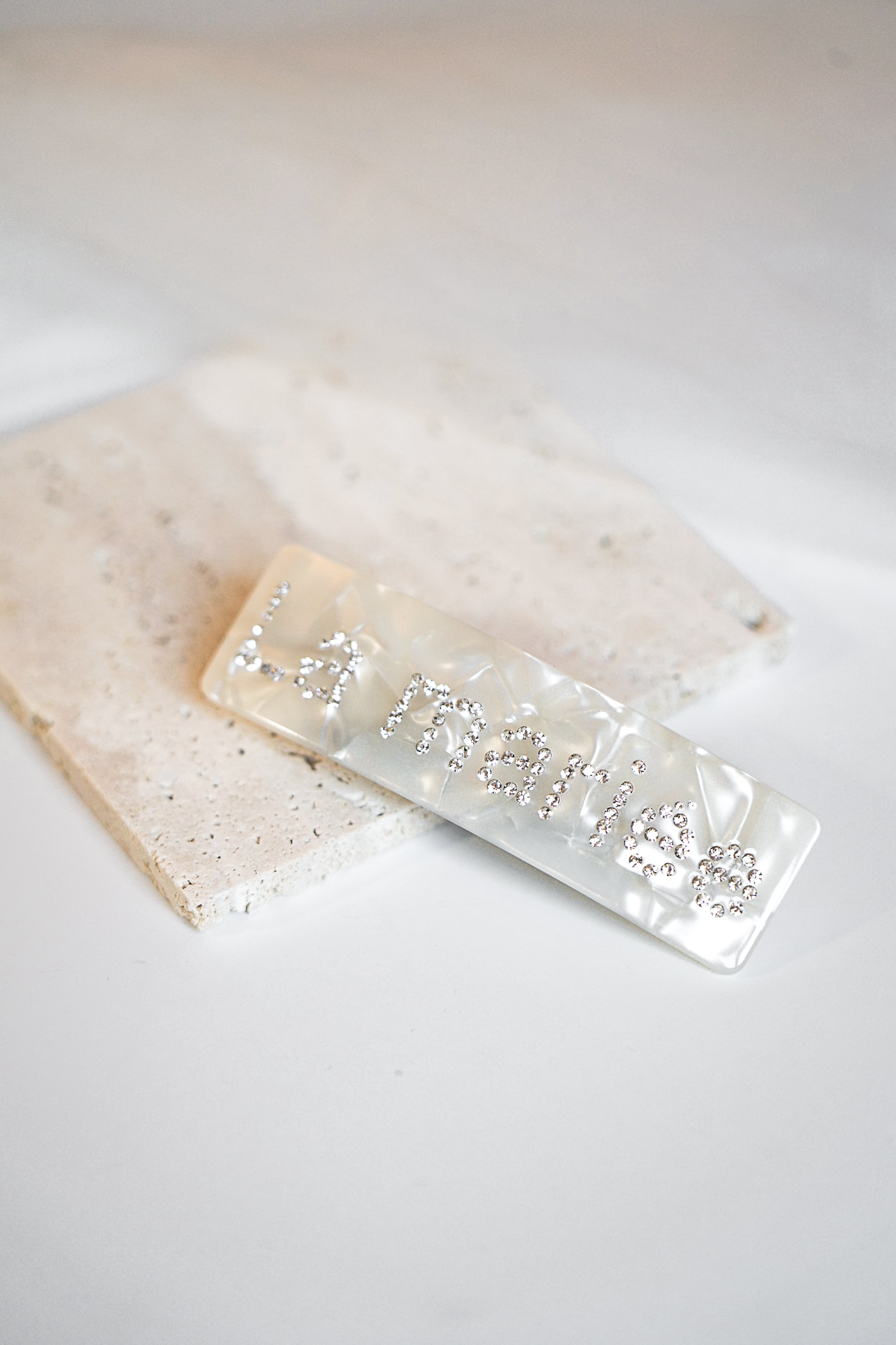 Barrette de mariage avec le mot La mariée