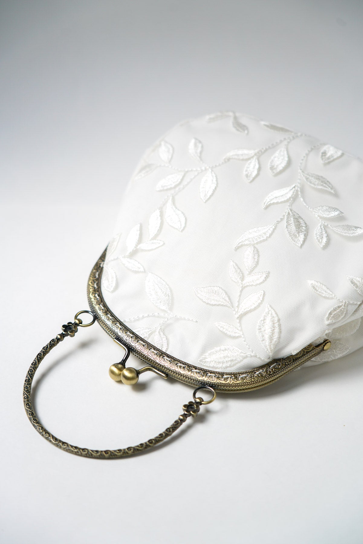 Pochette de mariée boheme et vintage