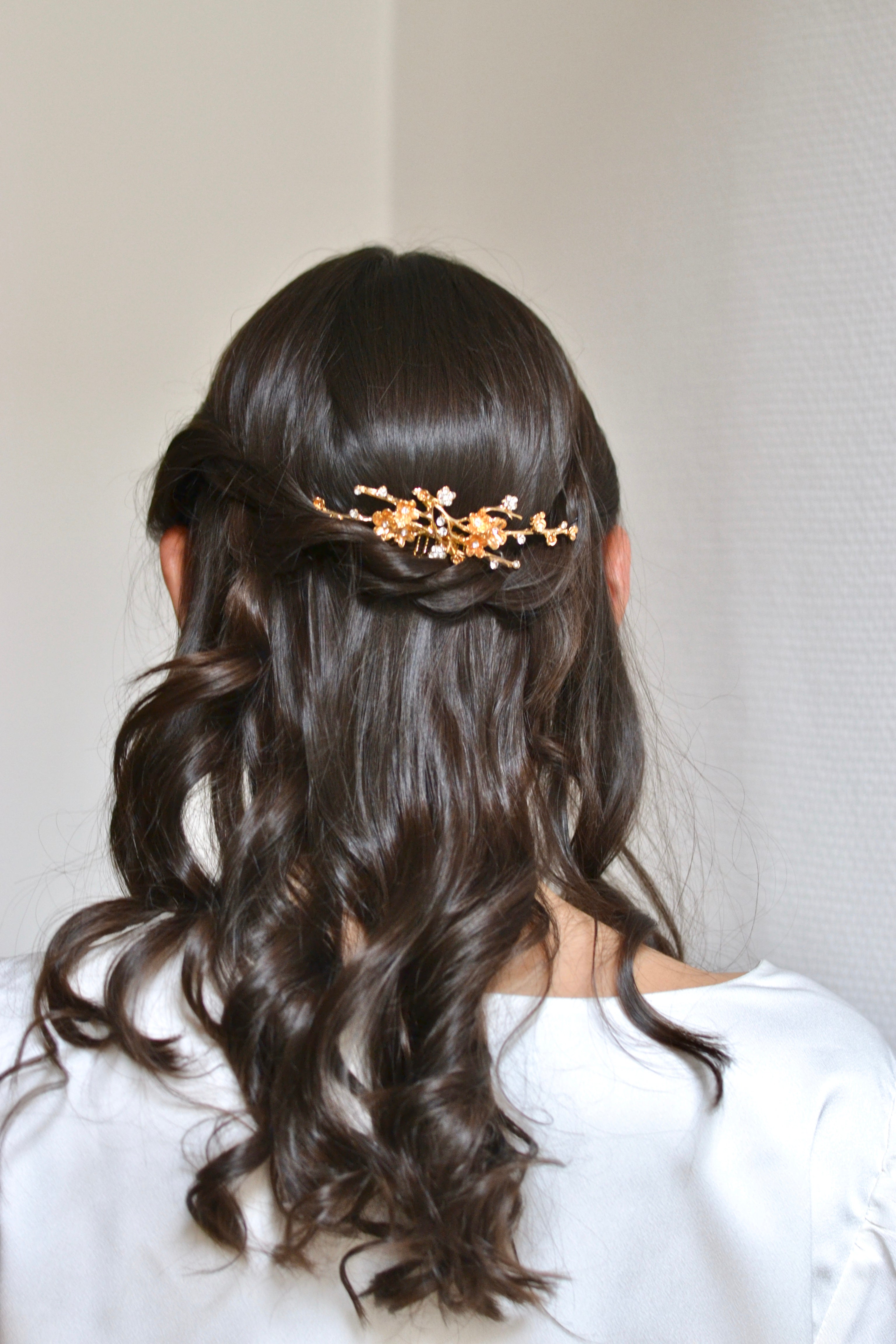 Accessoire de coiffure bohème et floral pour mariage
