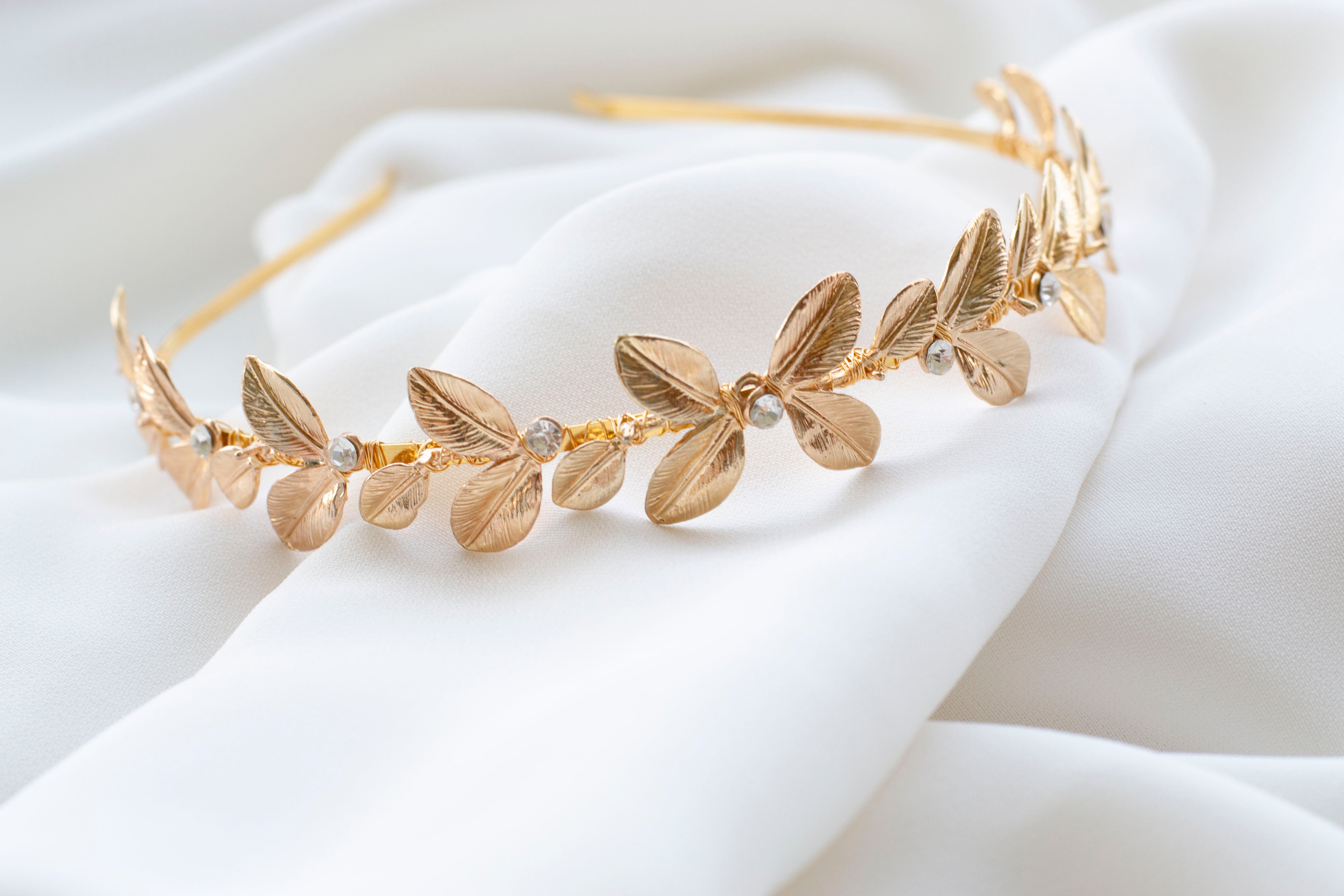 Couronne fleurie de mariage doré bohème