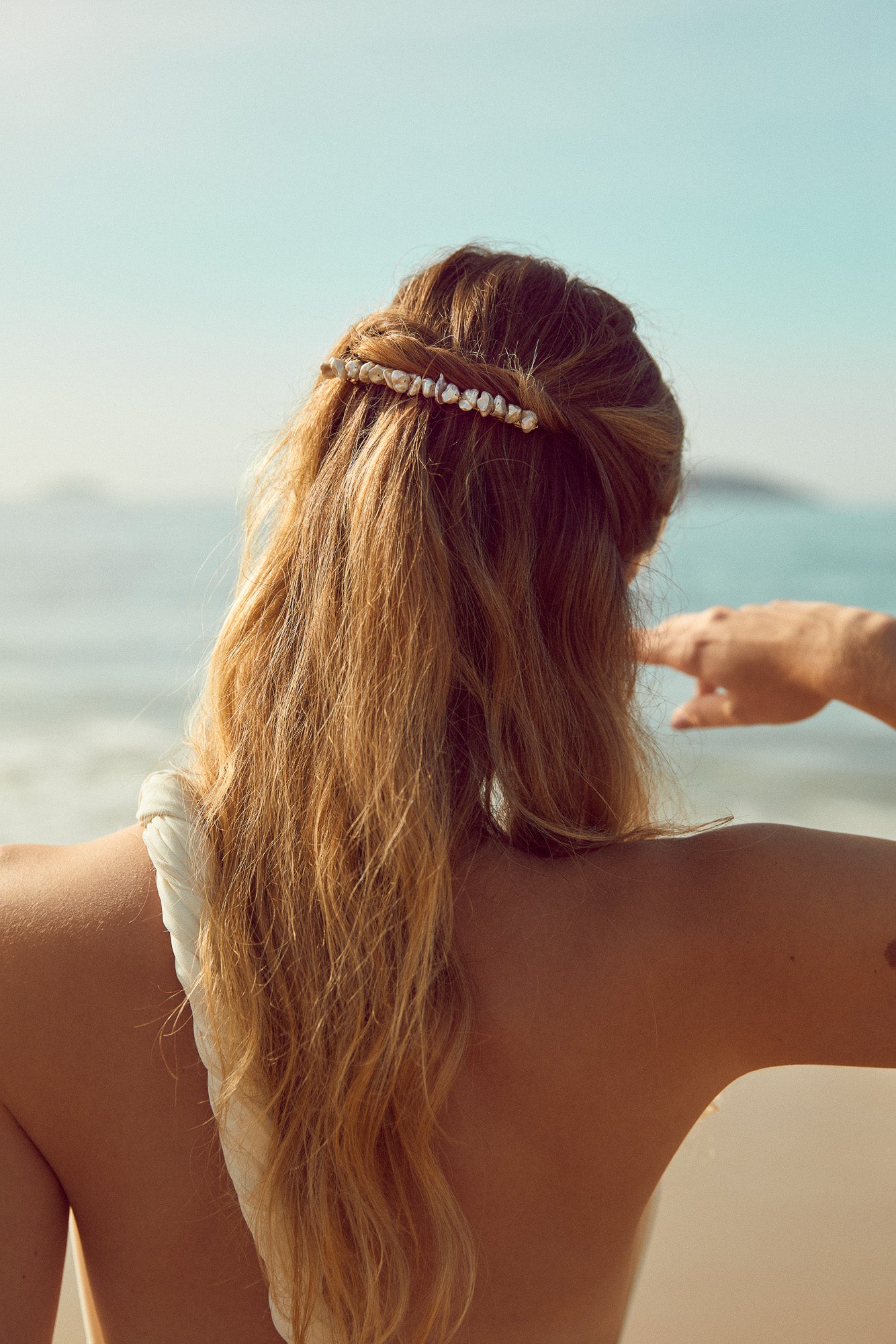 Bijou cheveux mariage civil perles naturelles