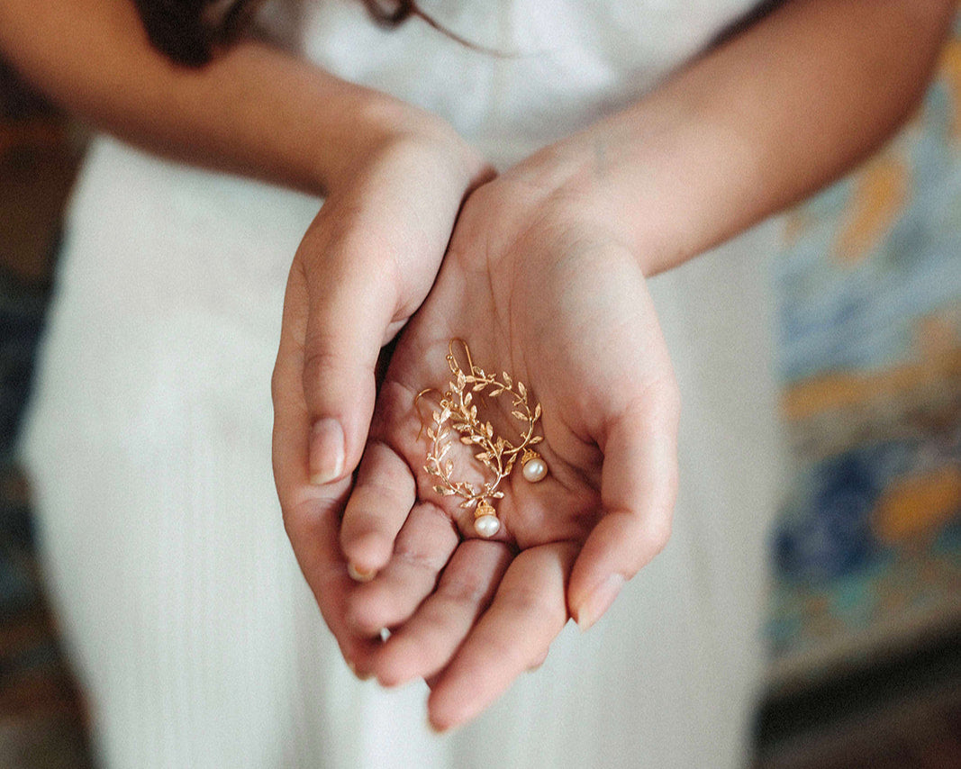 Boucles d'oreilles Atelier Lilac en gouttes fleuries