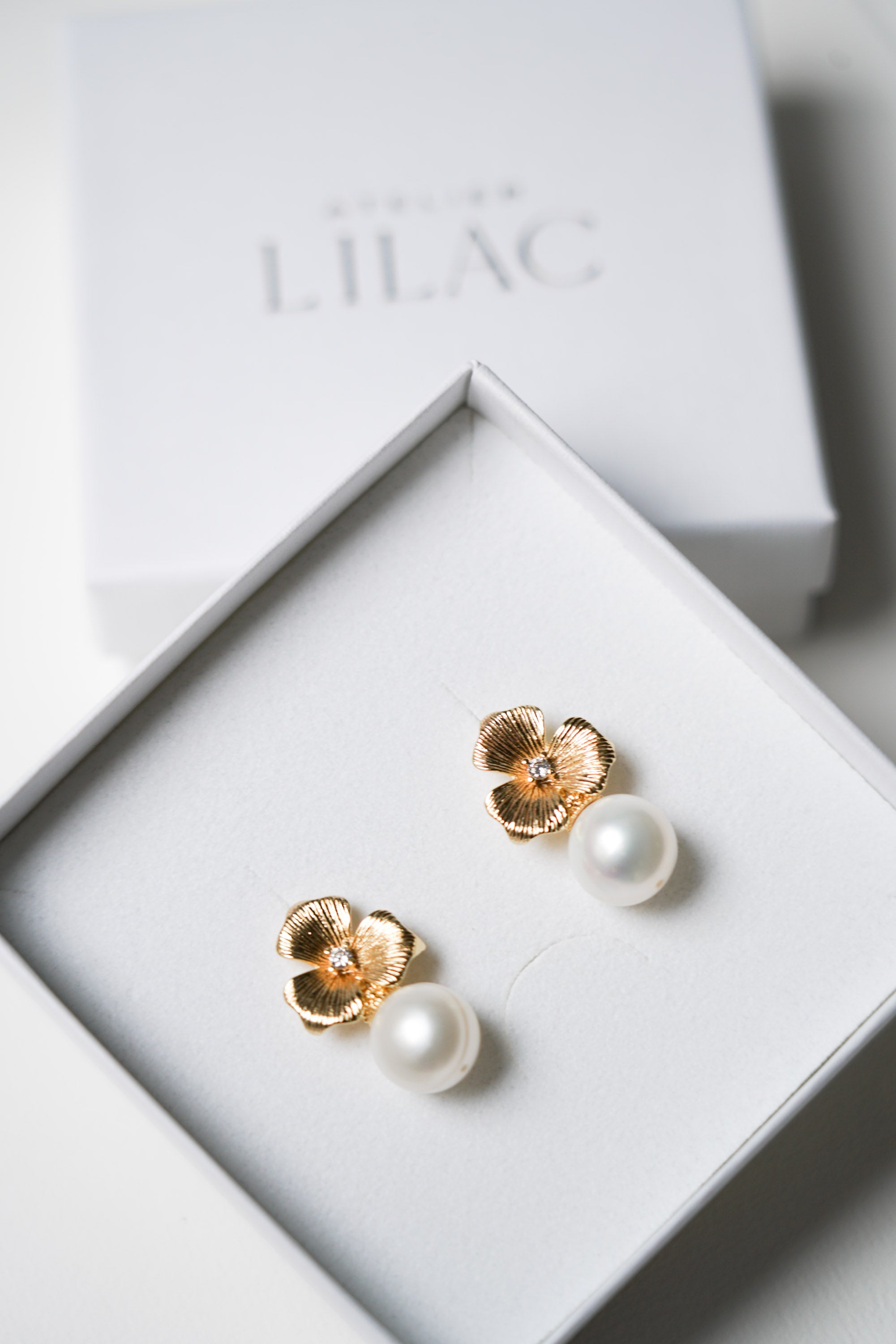 Boucles d'oreilles fleur avec perle de culture