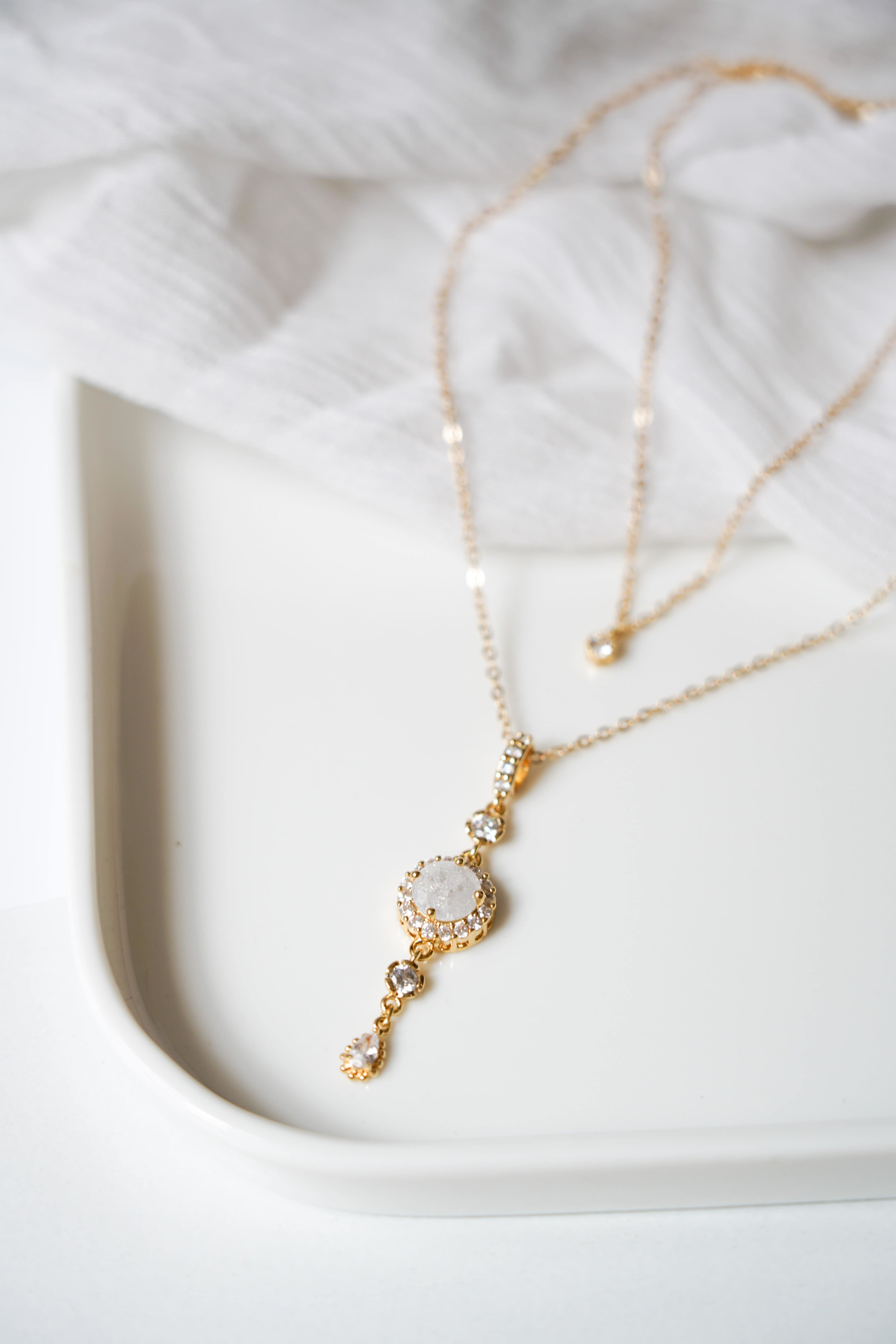 Bijou de corps pour mariage avec chaîne