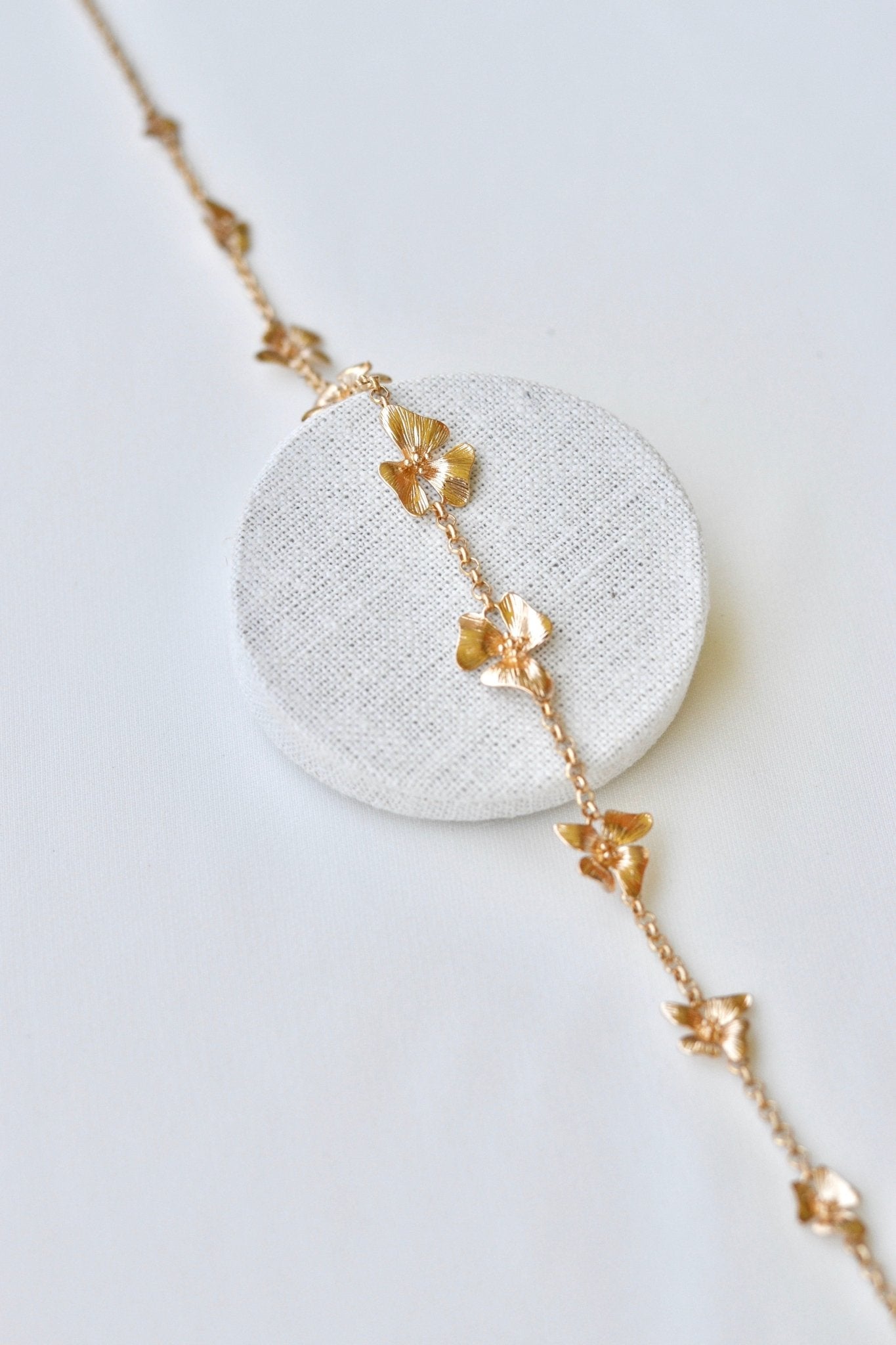 Chaleureuse - Headband fleuri type chaine - Headband - Atelier Lilac