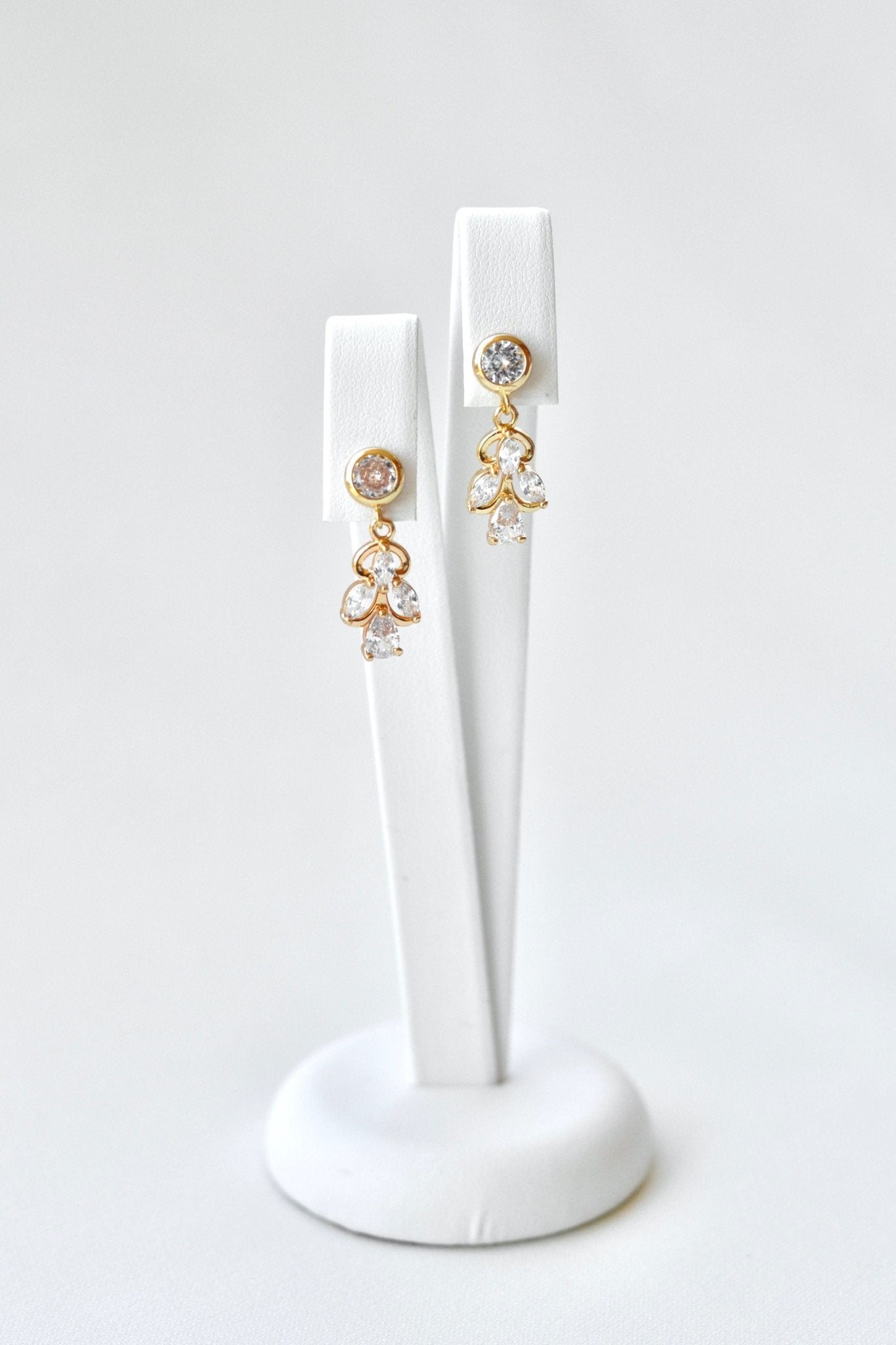 Dévouée - Boucles d'oreilles romantique - Boucles d'oreilles courtes - Atelier Lilac