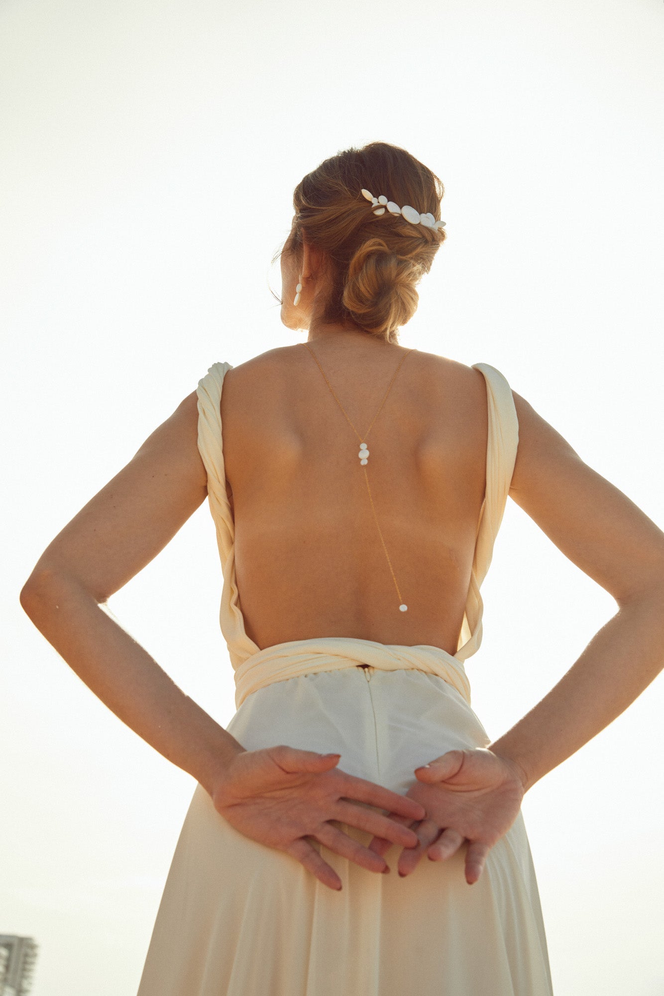 Luana - Collier de dos mariage en nacre - Collier de dos - Atelier Lilac