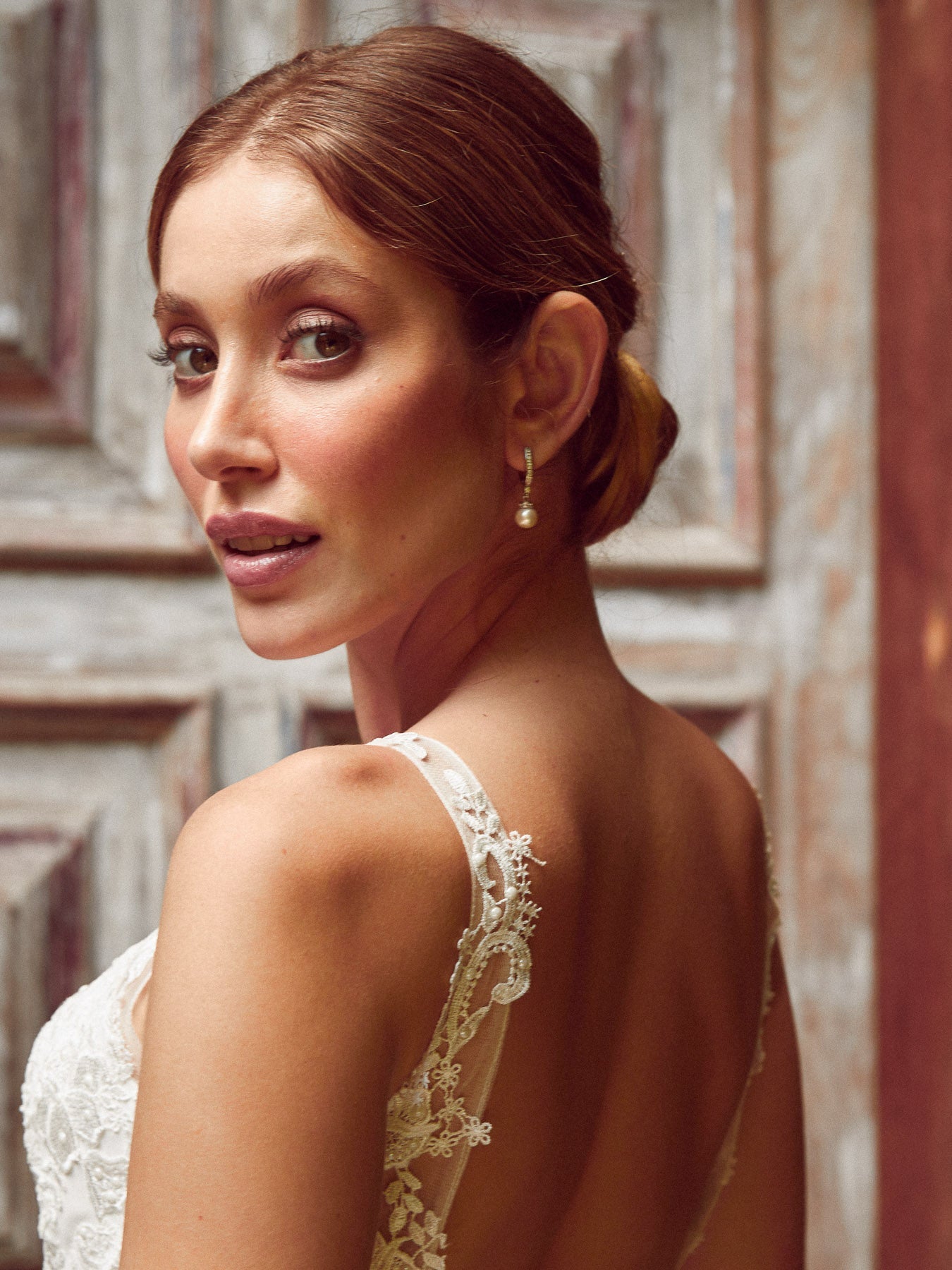 Taina - Boucles d'oreilles mariage courtes élégantes en perles naturelles - Boucles d'oreilles courtes - Atelier Lilac