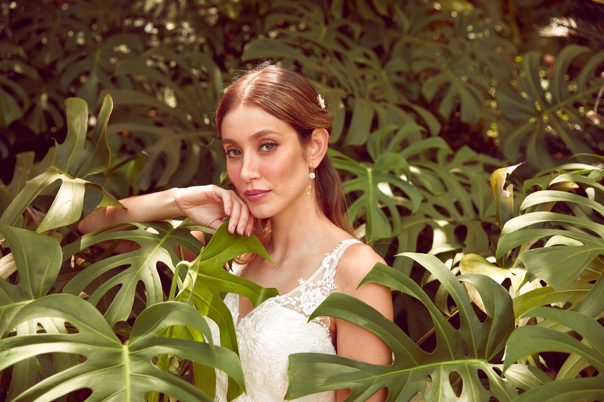 Un air tropical pour notre collection 2022 de bijoux et accessoires de mariée - Atelier Lilac