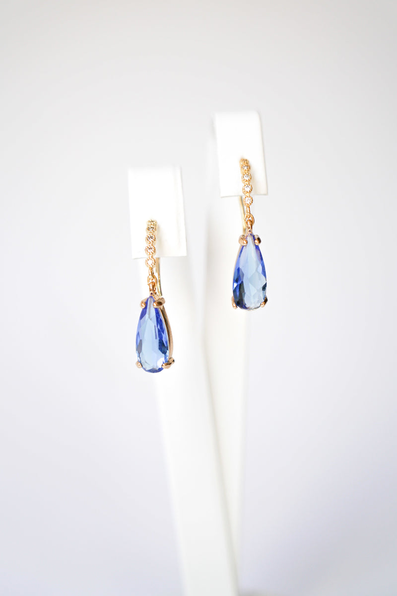 boucles d'oreilles mariage cristal de verre bleu pour respecter la tradition quelque chose de bleu