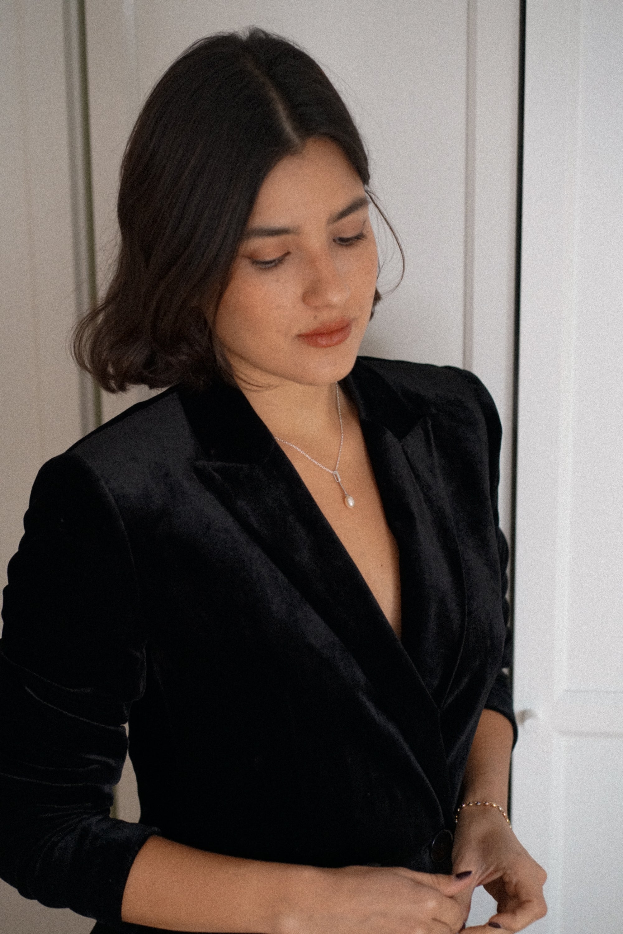 Kloe - COLLIER PERLE NATURELLE & ZIRCONS EN ARGENT MASSIF