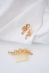 Boucle d’oreilles florale pendentes en or 