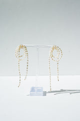 Poly - Modern natural pearl knot earrings