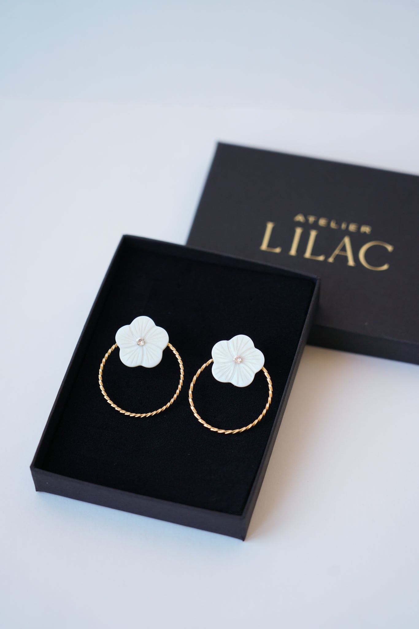 Clarissa - Boucles d'oreilles bohèmes et florales - Boucles d'oreilles courtes - Atelier Lilac