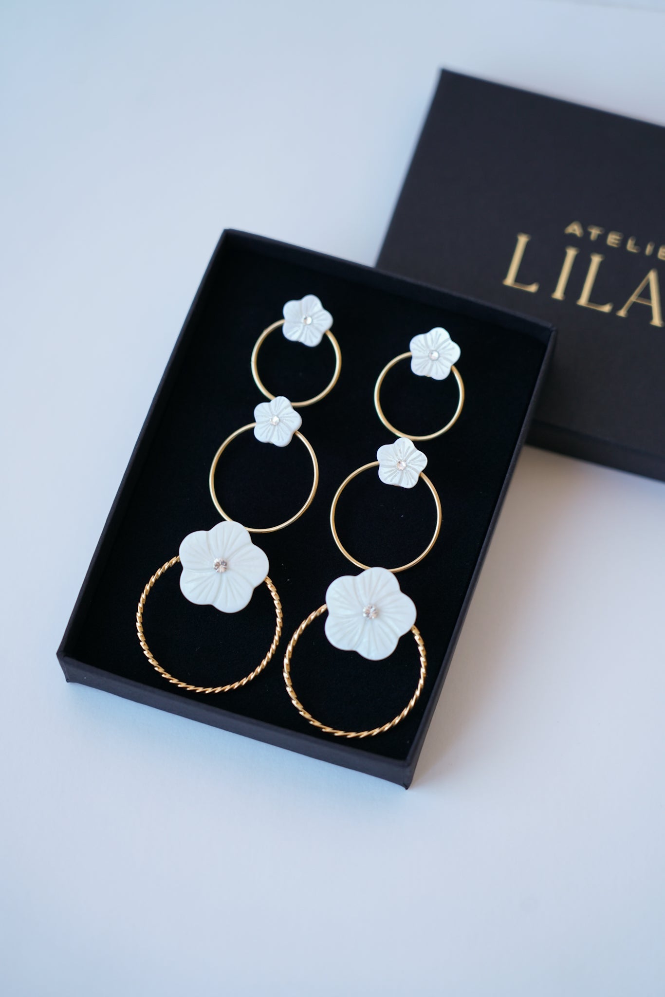 Clarissa - Boucles d'oreilles bohèmes et florales - Boucles d'oreilles courtes - Atelier Lilac
