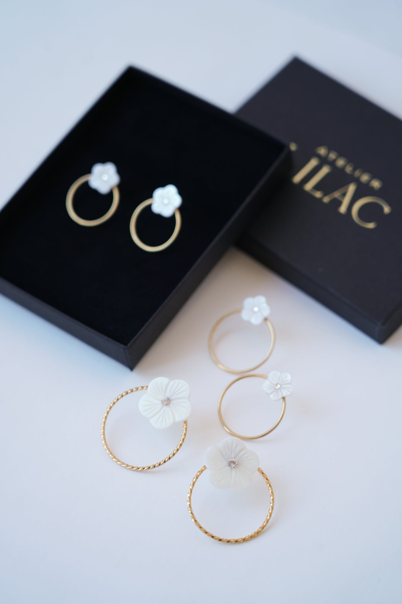 Clarissa - Boucles d'oreilles bohèmes et florales - Boucles d'oreilles courtes - Atelier Lilac
