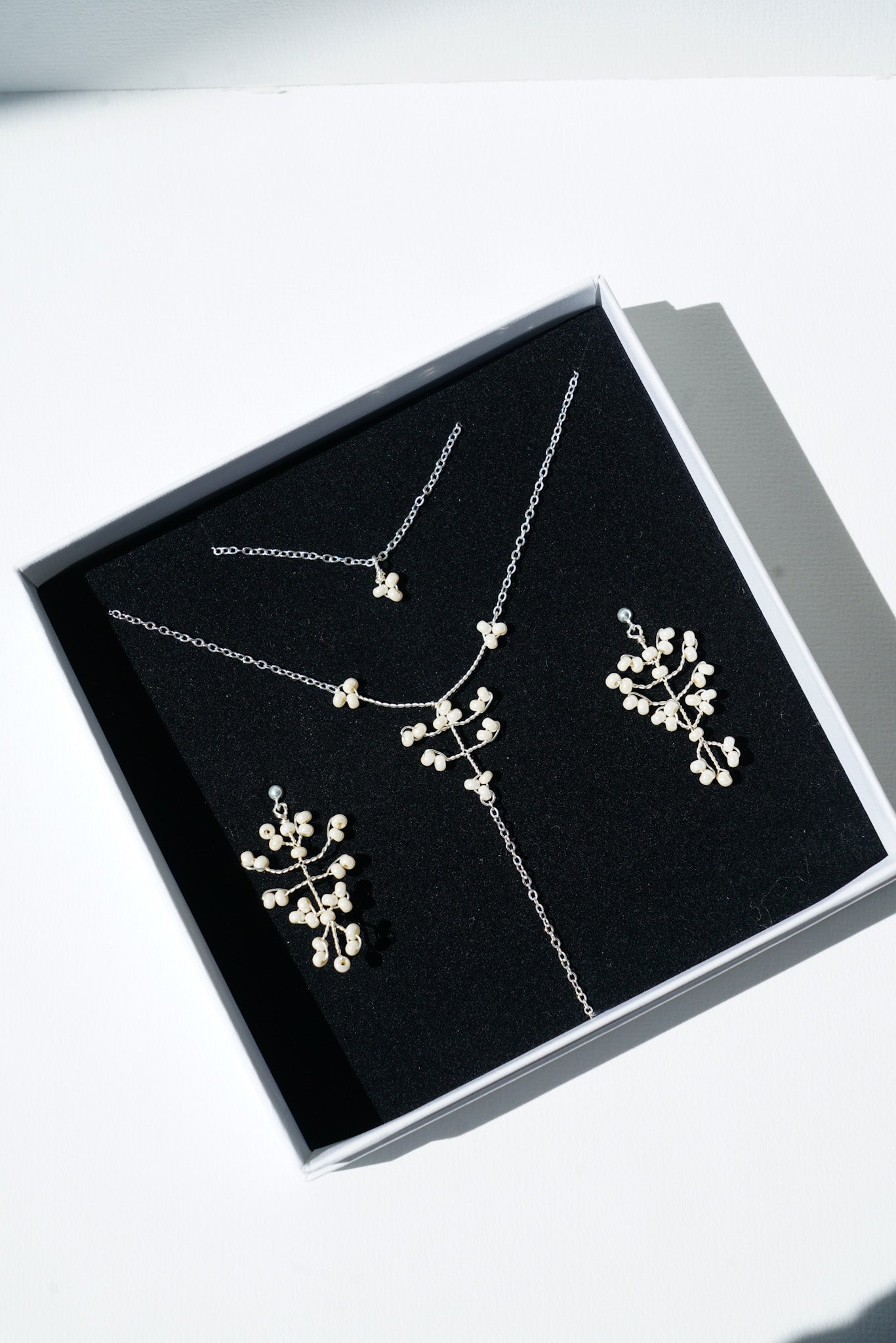 Colombe - Collier de dos mariage féminin et délicat - Collier de dos - Atelier Lilac