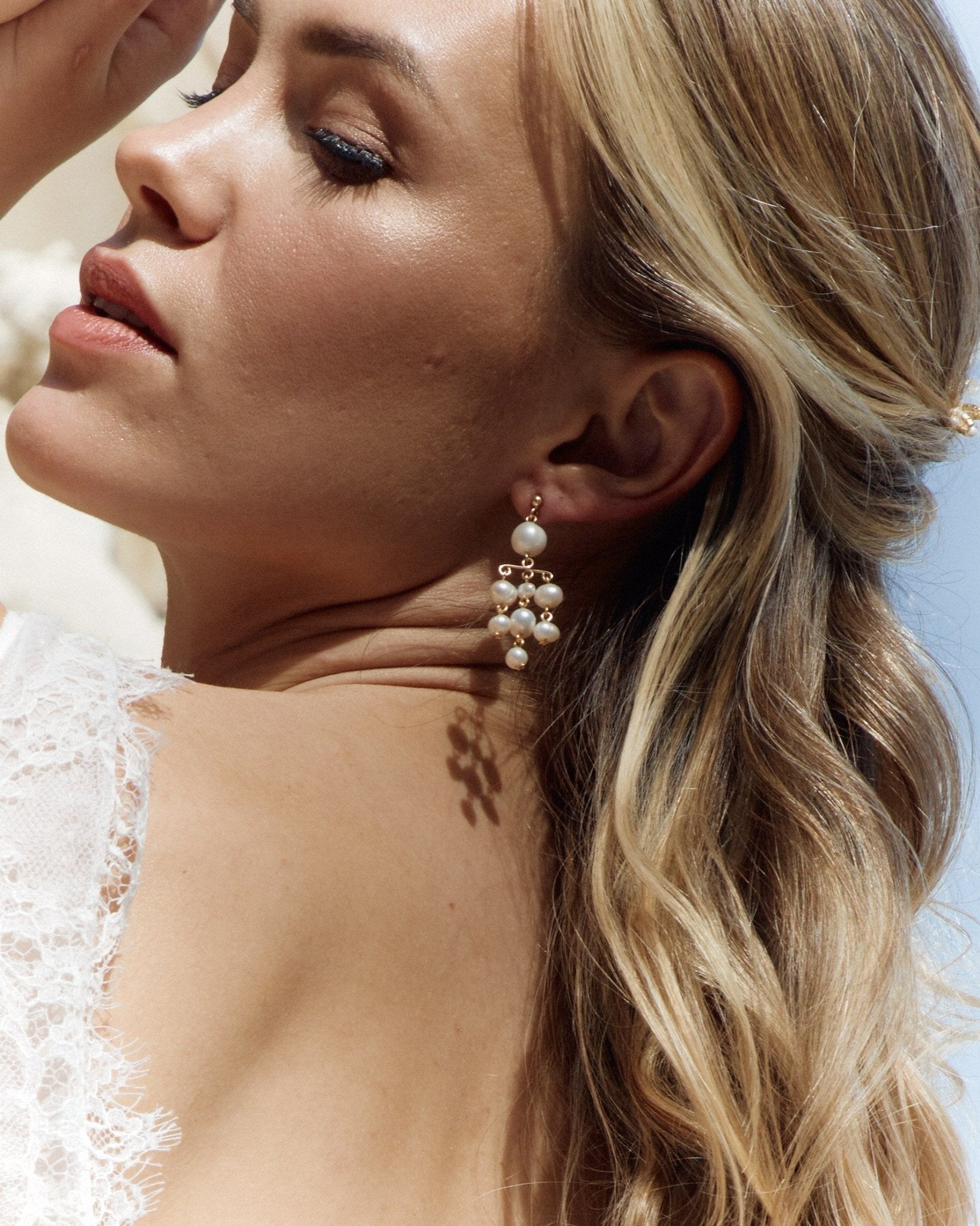 Cygne - Boucles d'oreilles pendantes mariage - Boucles d'oreilles courtes - Atelier Lilac
