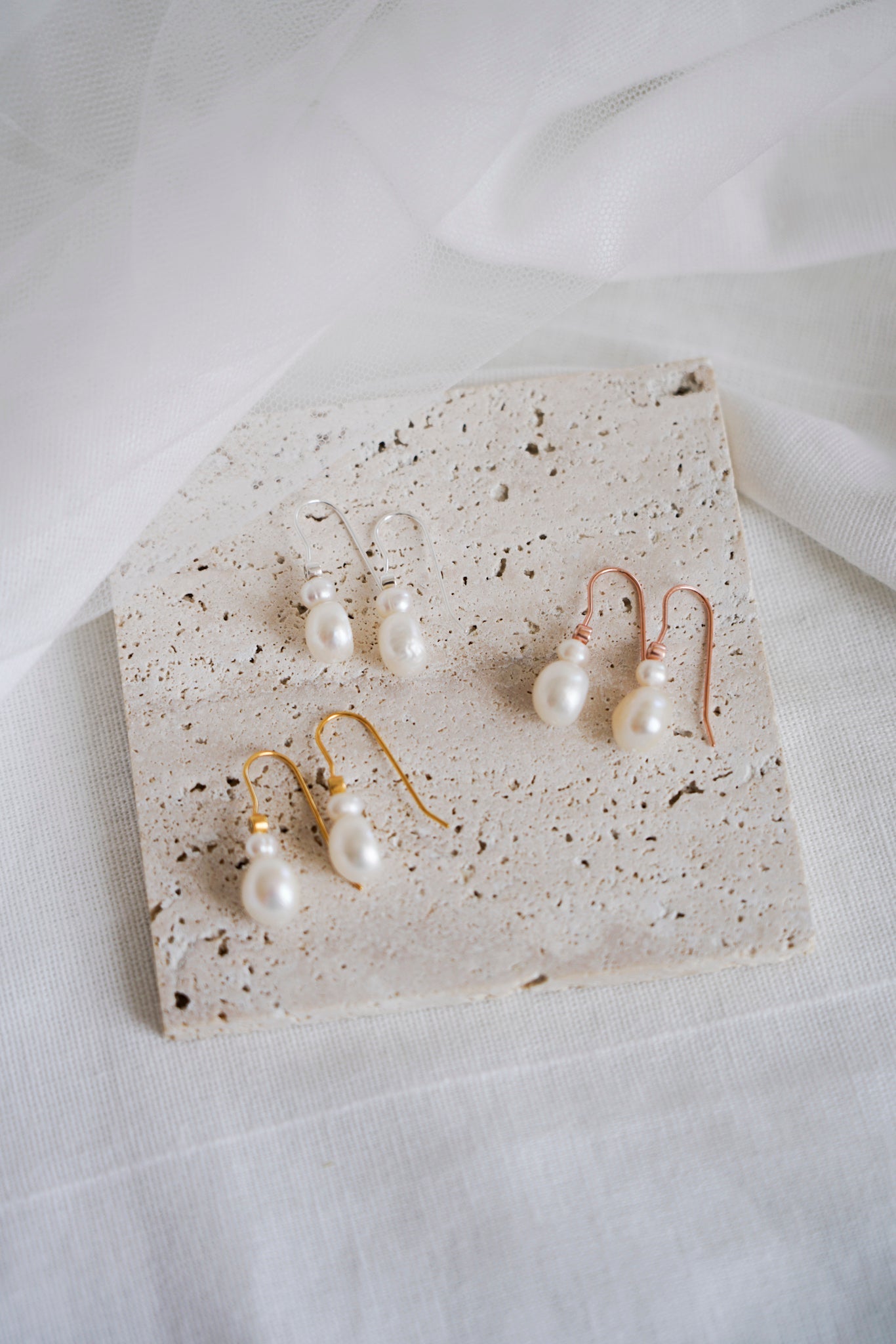 Duna - Boucles d'oreilles perles et zirconiums - Boucles d'oreilles courtes - Atelier Lilac