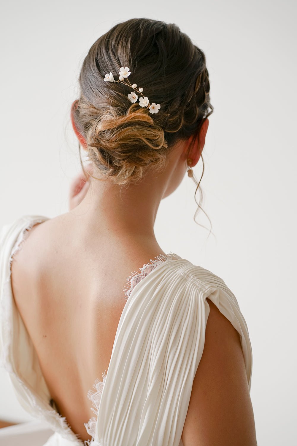 Livia - Pic à cheveux mariage fleurs en porcelaine - Pic double - Atelier Lilac