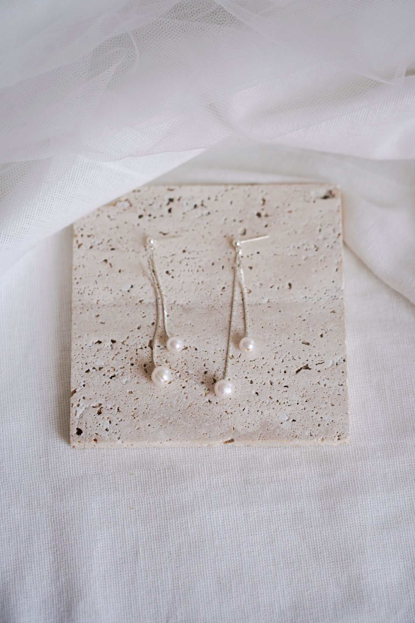 Raffinée - Boucles d'oreilles mariage perles naturelles - Boucles d'oreilles longues - Atelier Lilac