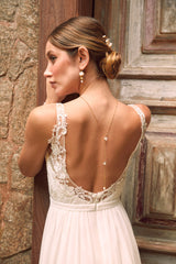 Luisa - Floral halterneck necklace with pearls