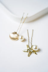 Pics à cheveux étoile de mer dorée, perles naturelles et coquillage